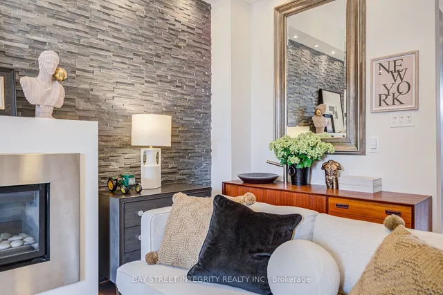 Additional property image - 17 Frankdale Ave