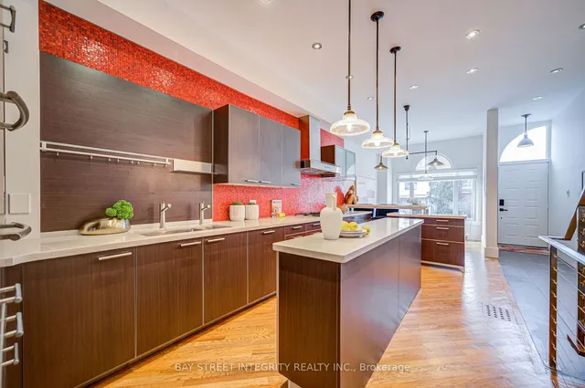 Additional property image - 17 Frankdale Ave