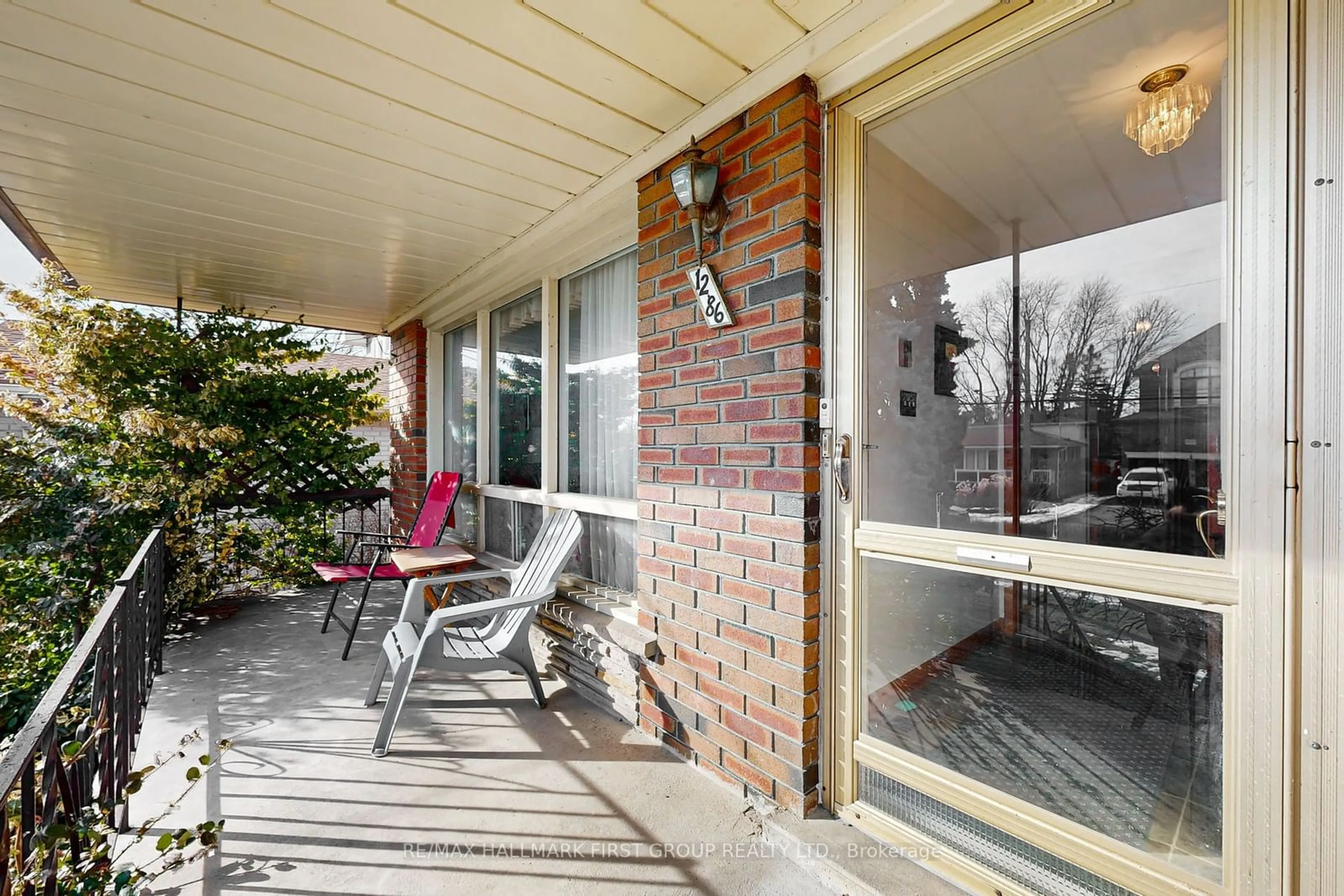 Patio, street for 1286 Old Orchard Ave, Pickering Ontario L1W 1G2