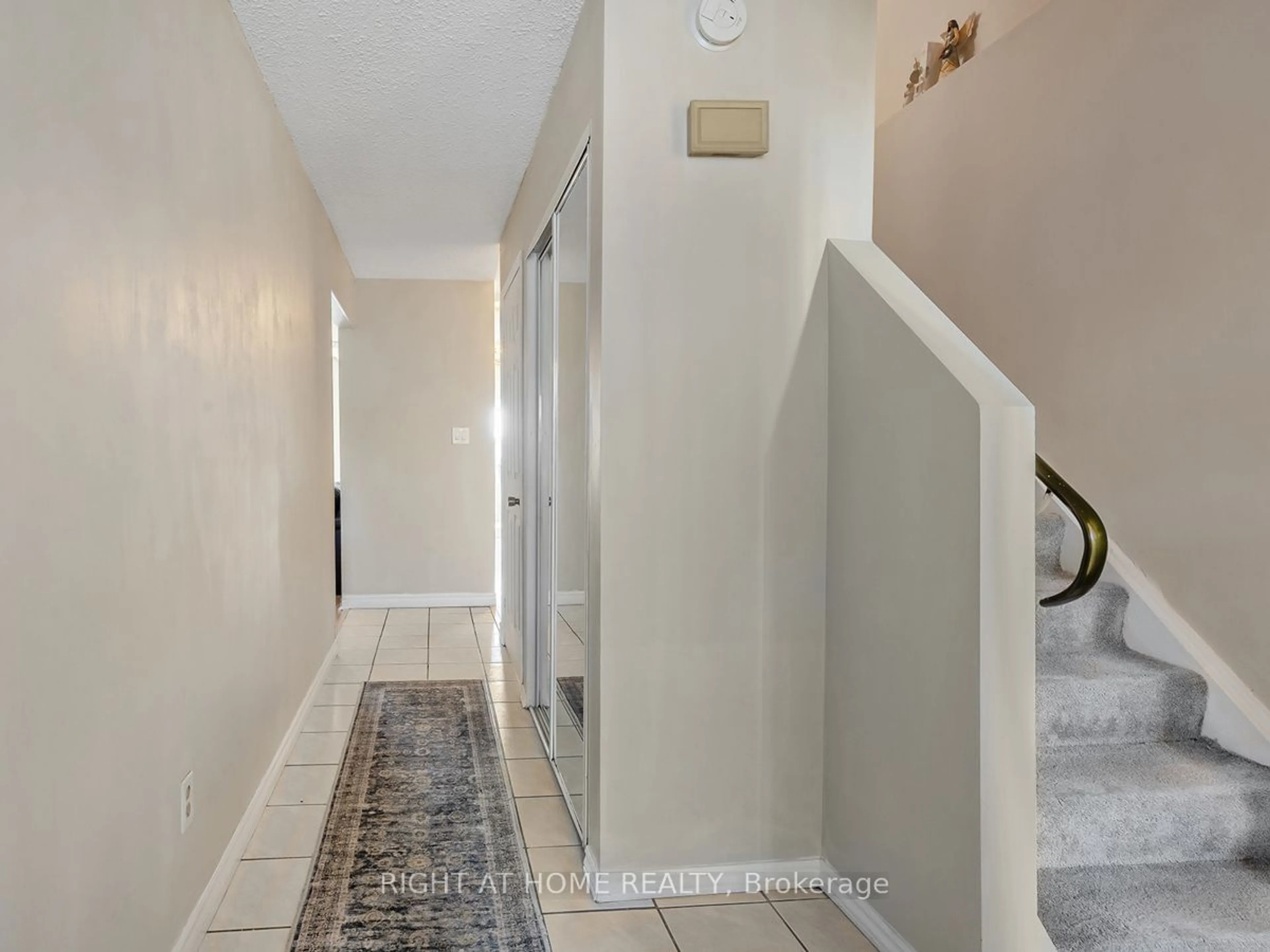 Indoor entryway for 2 Parker Cres, Ajax Ontario L1S 3R5