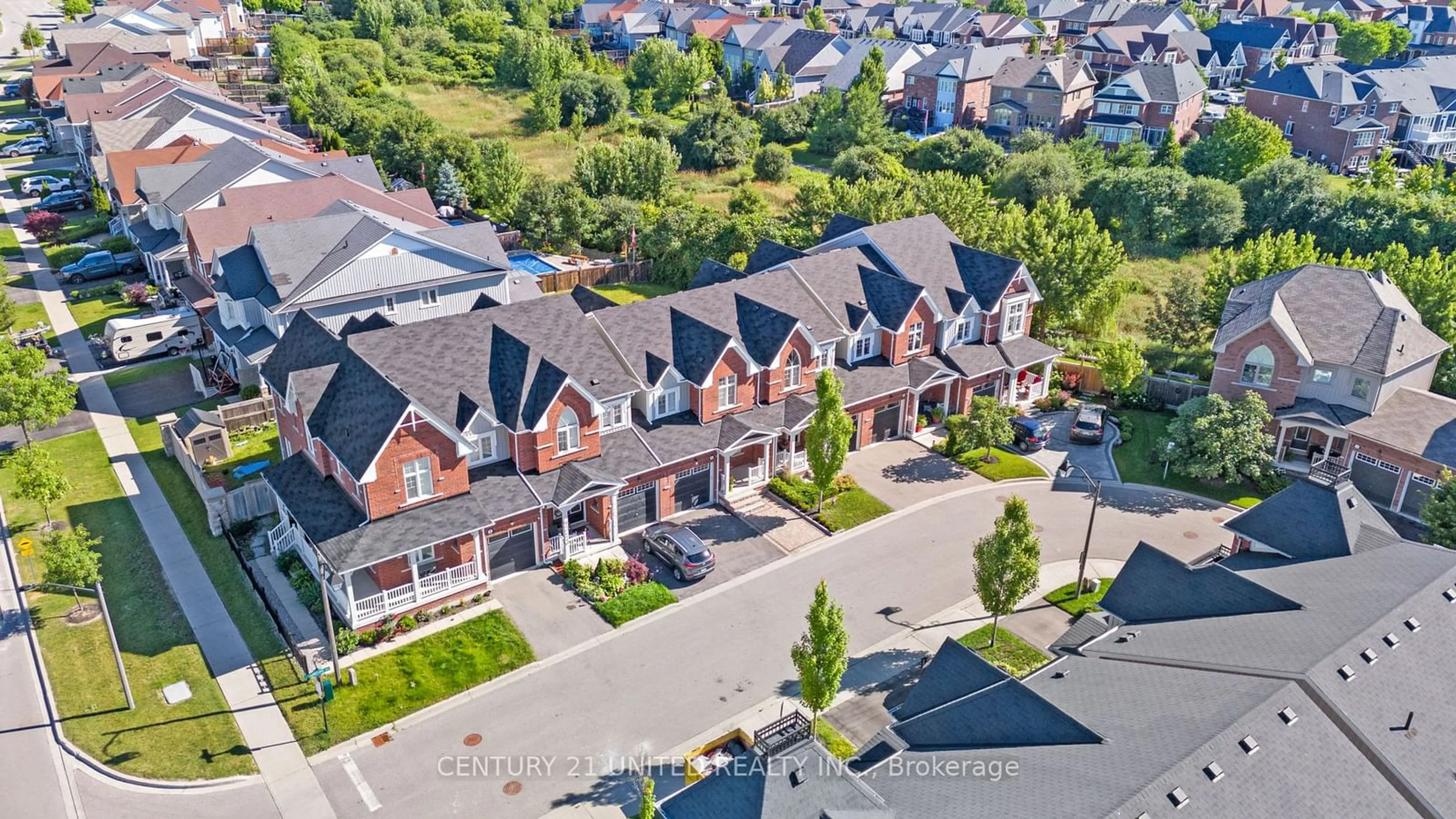 A pic from outside/outdoor area/front of a property/back of a property/a pic from drone, street for 8 Lambdon Way, Whitby Ontario L1M 2M1