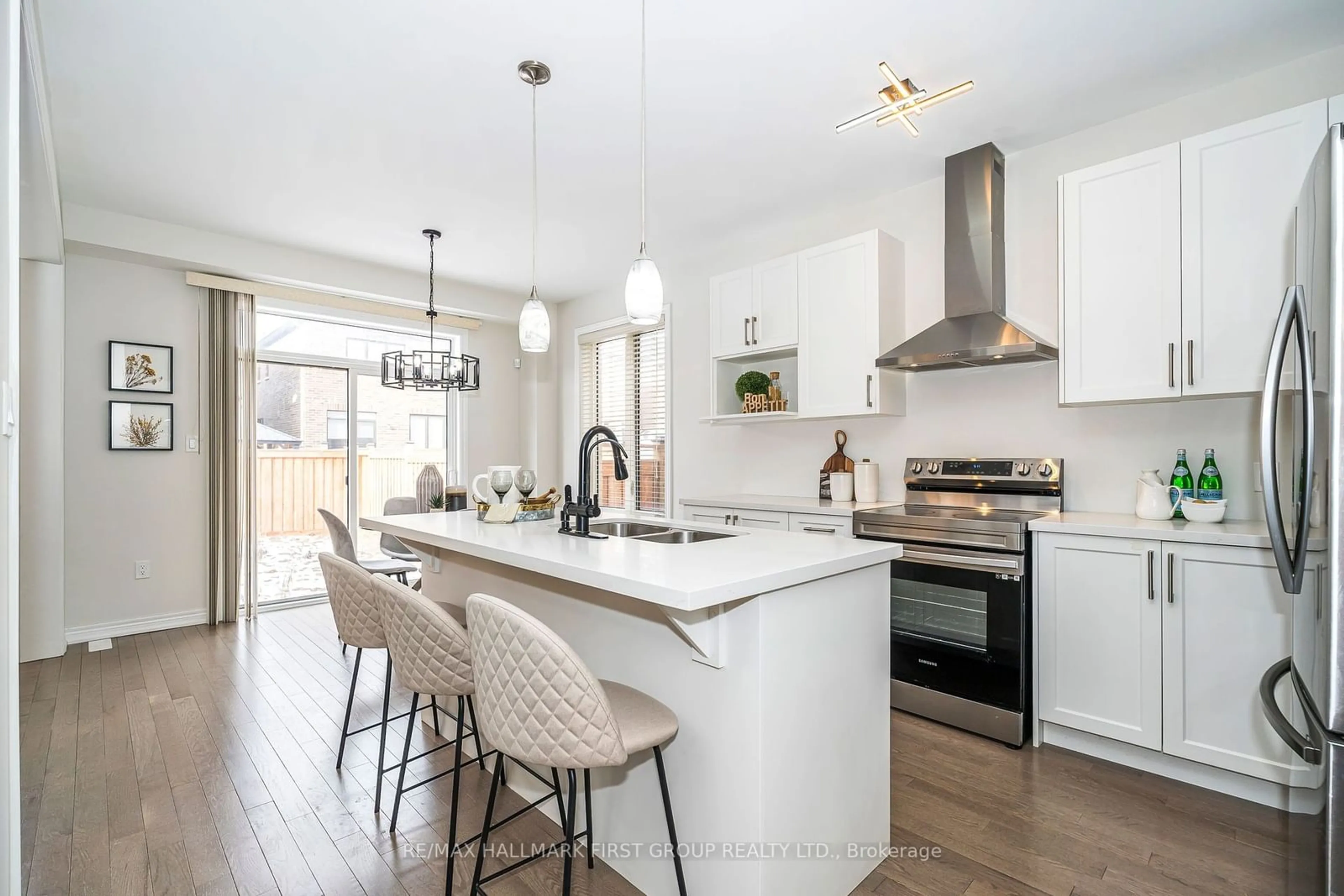 Open concept kitchen, unknown for 49 Walter Clifford Nesbitt Dr, Whitby Ontario L1P 0G5