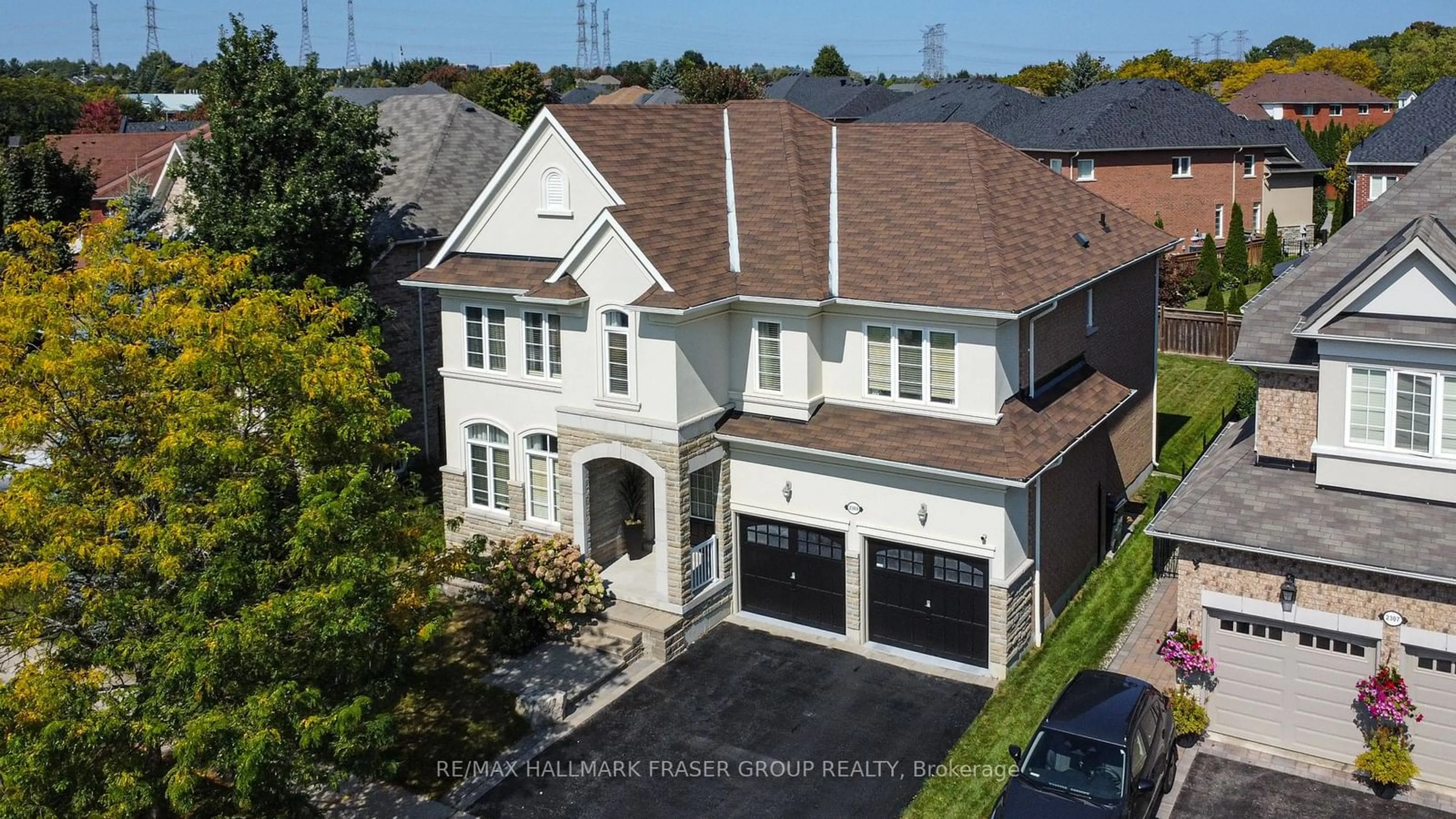 A pic from outside/outdoor area/front of a property/back of a property/a pic from drone, street for 2309 Southcott Rd, Pickering Ontario L1X 0A6