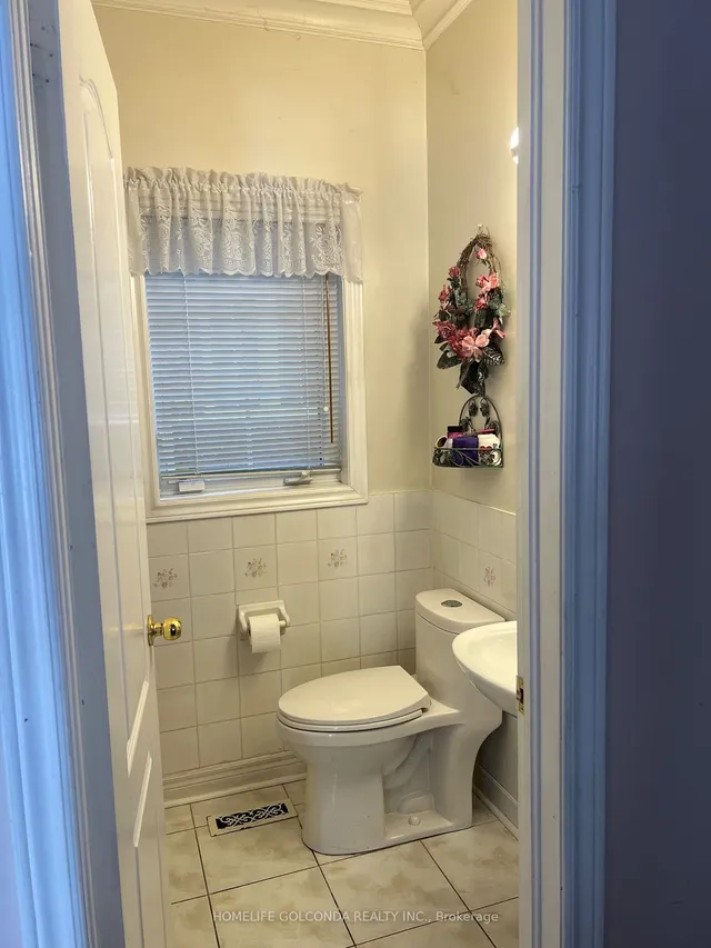 Additional property image - 100 Chartway Blvd