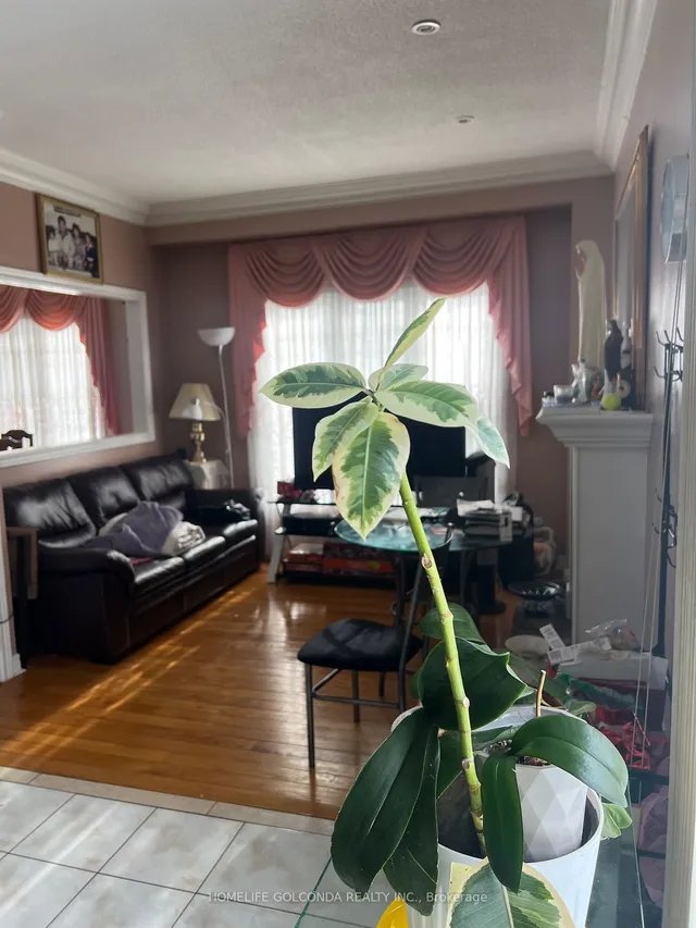 Additional property image - 100 Chartway Blvd