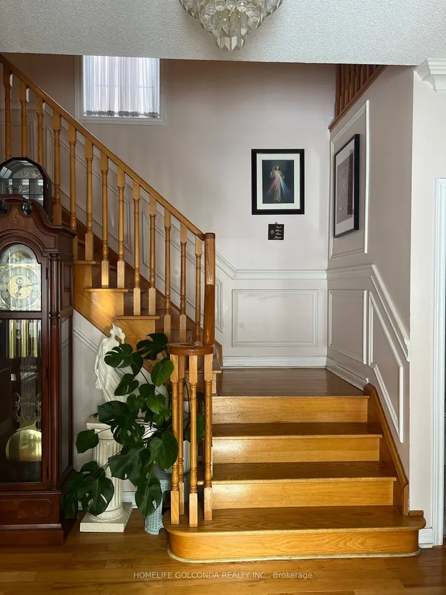 Additional property image - 100 Chartway Blvd