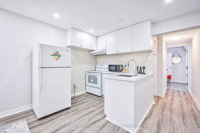 Additional property image - 18 Castle Hill Dr