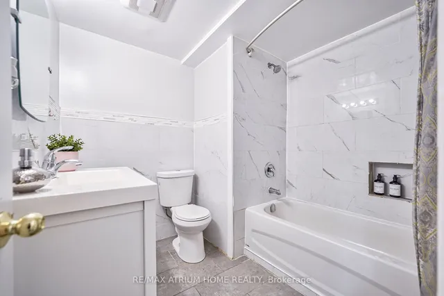 Additional property image - 18 Castle Hill Dr