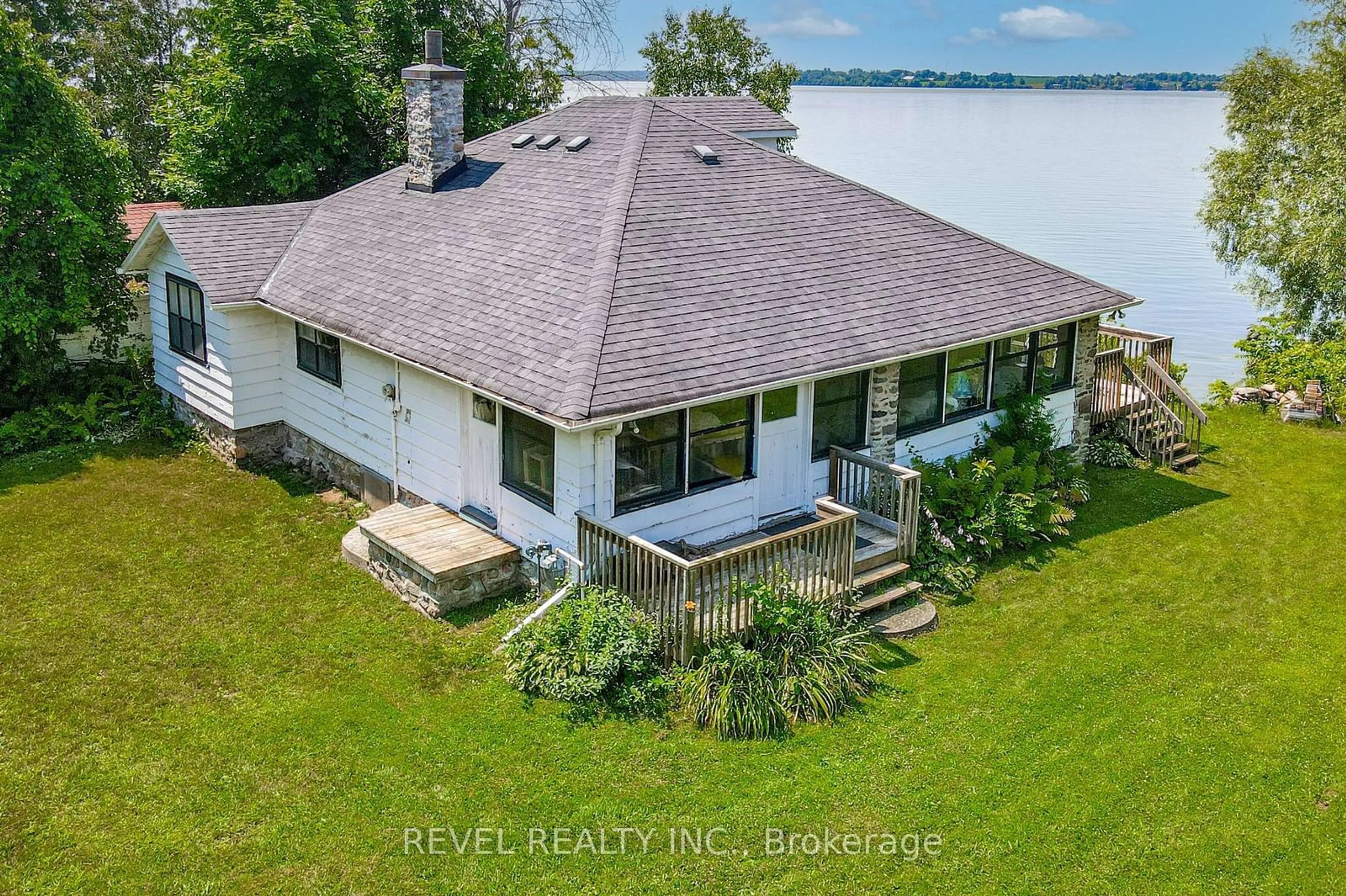 A pic from outside/outdoor area/front of a property/back of a property/a pic from drone, water/lake/river/ocean view for 8 Johnstone Lane, Scugog Ontario L0B 1L0