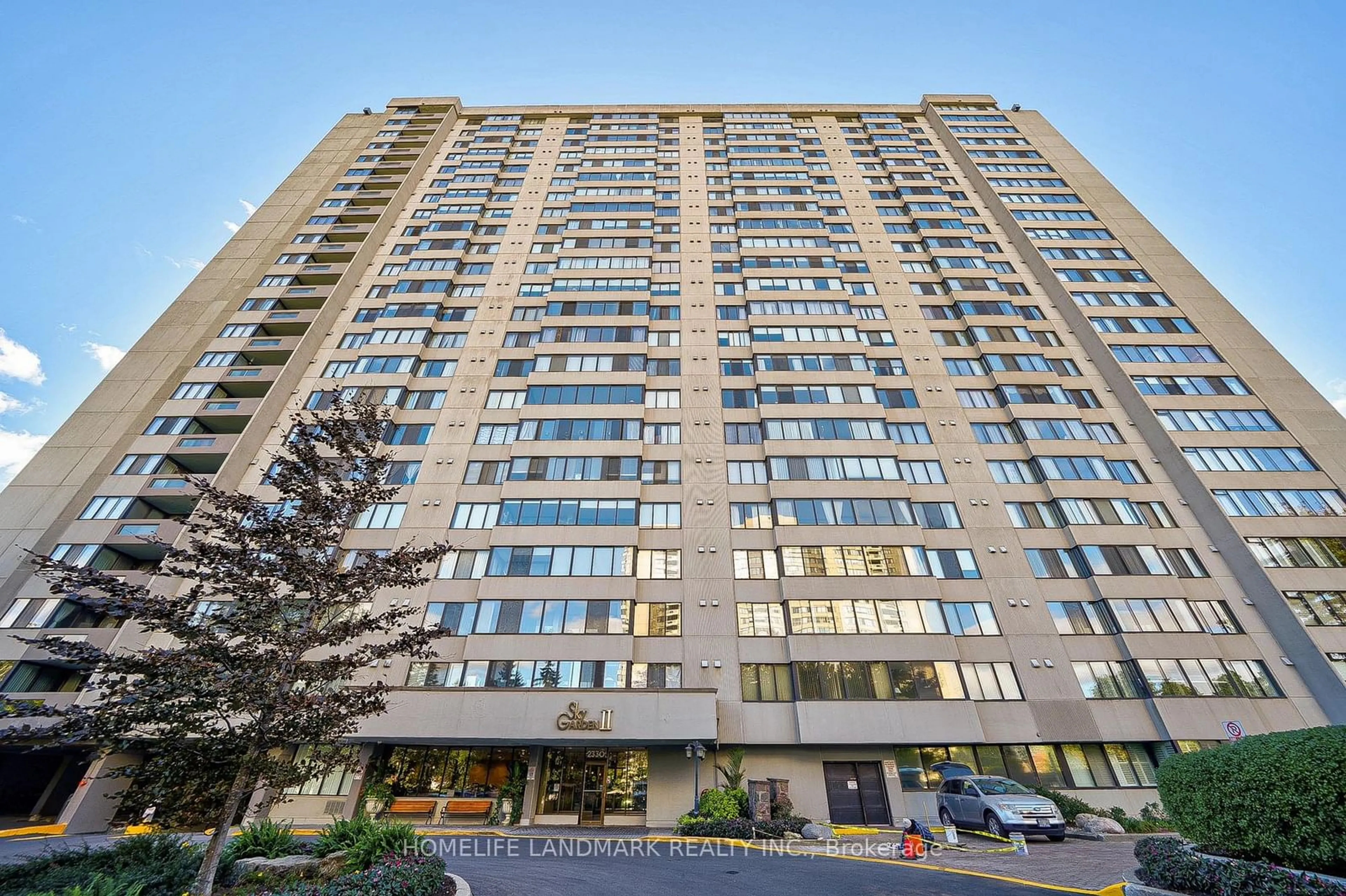 Patio, building for 2330 Bridletowne Circ #2105, Toronto Ontario M1W 3P6