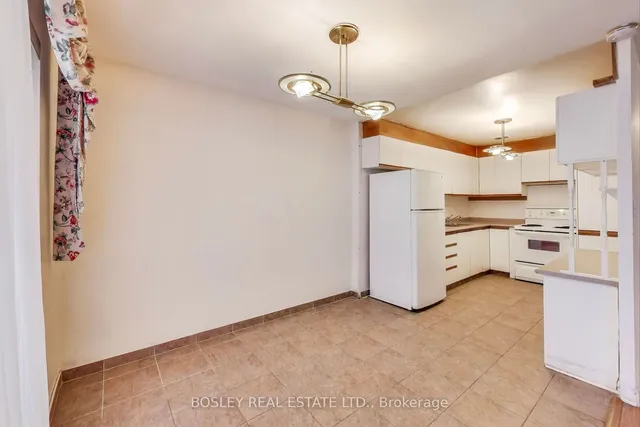 Additional property image - 800 Kennedy Rd Unit 304