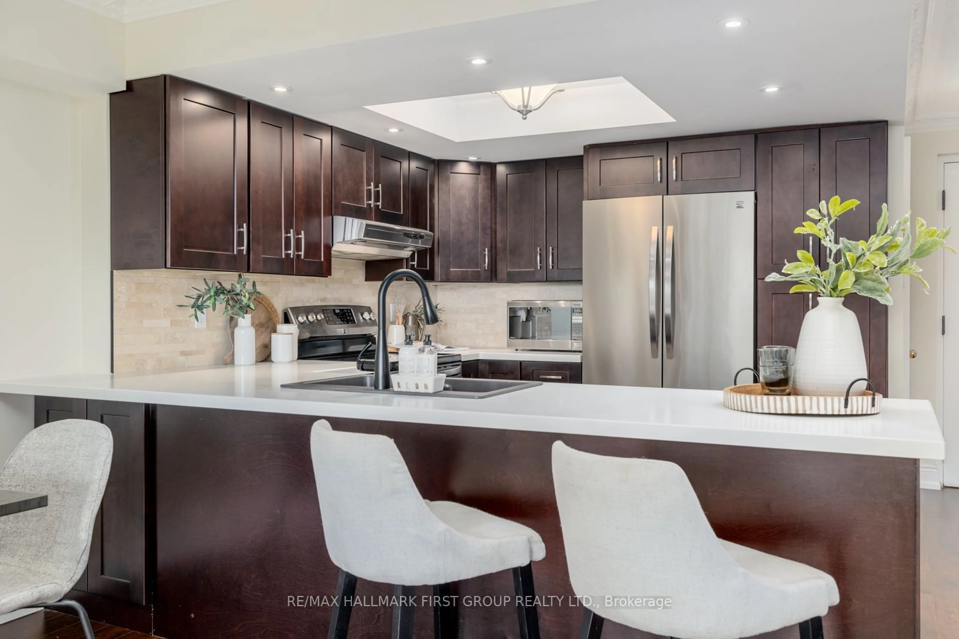 Contemporary kitchen, ceramic/tile floor for 45 Cumberland Lane #413, Ajax Ontario L1S 7K3