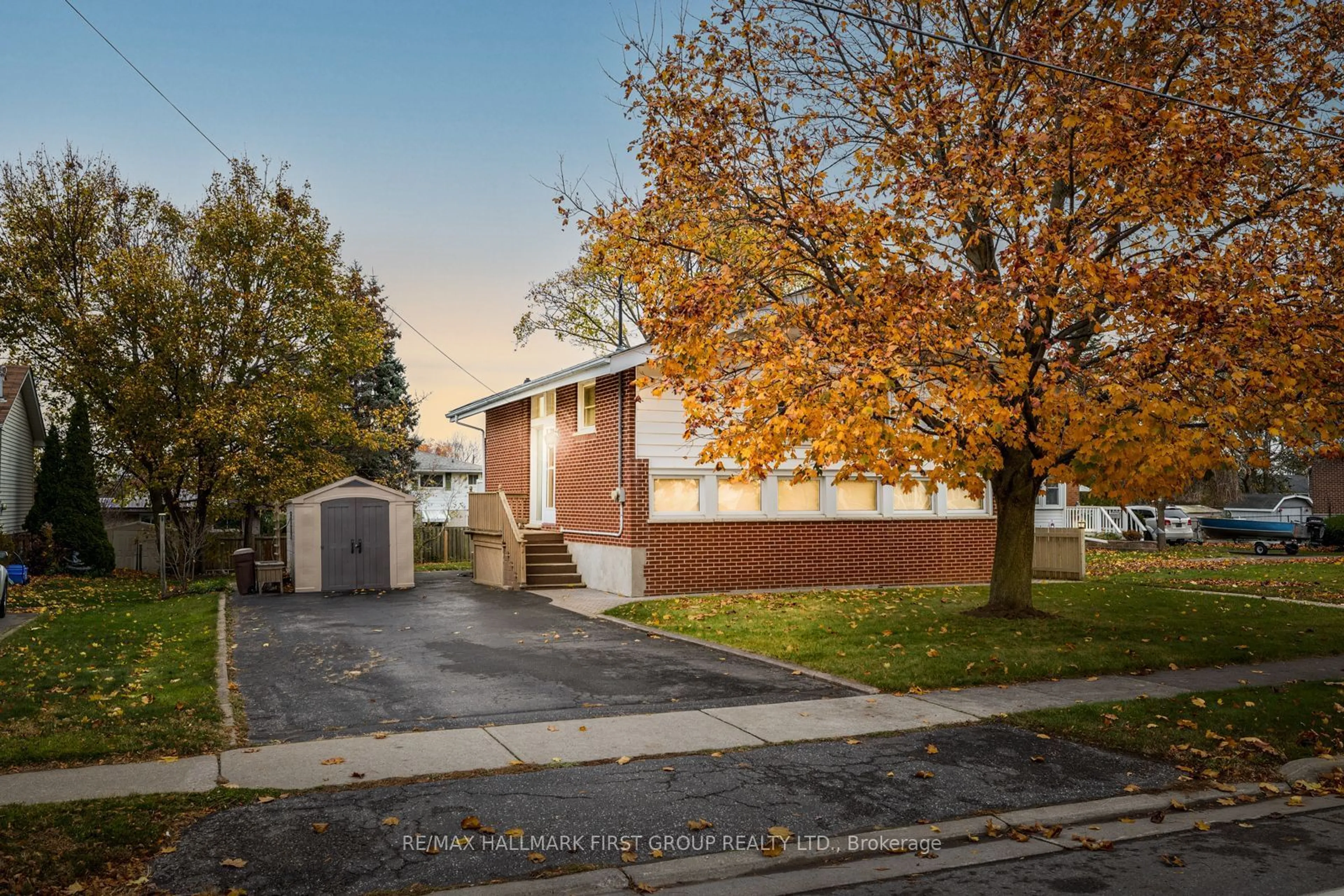 Home with brick exterior material, street for 247 Gibbons St, Oshawa Ontario L1J 4Y5