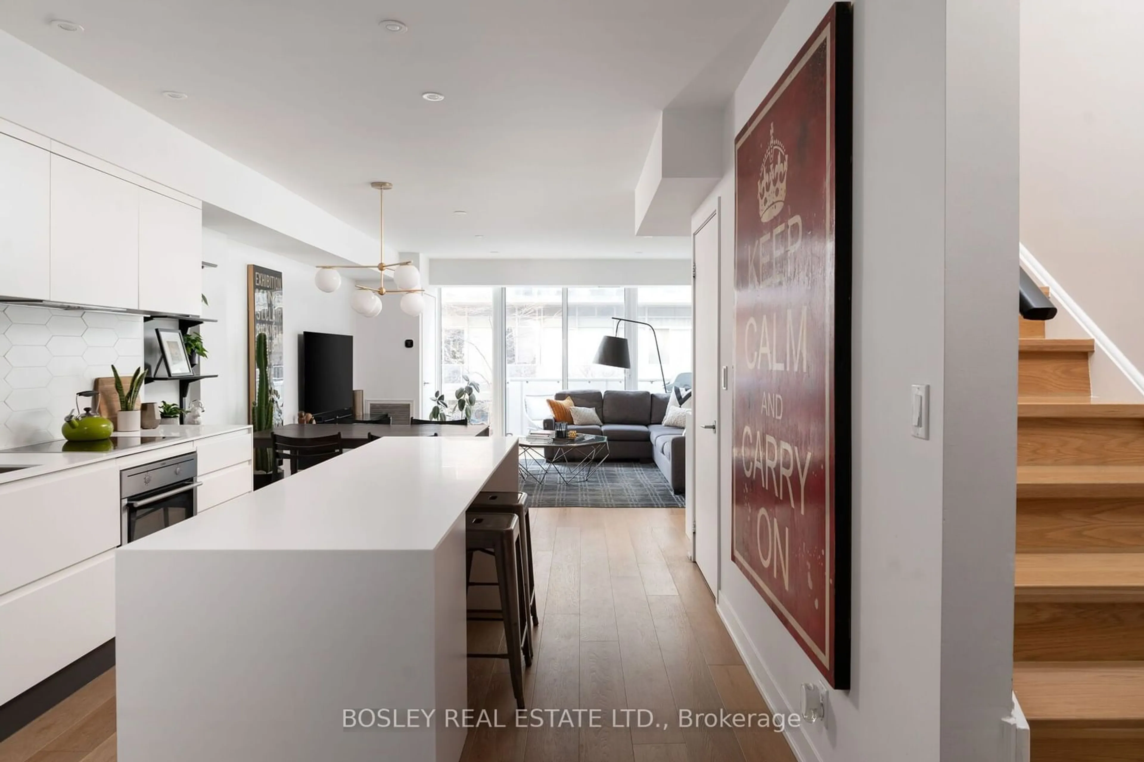 Open concept kitchen, unknown for 201 Carlaw Ave #242, Toronto Ontario M4M 2S3