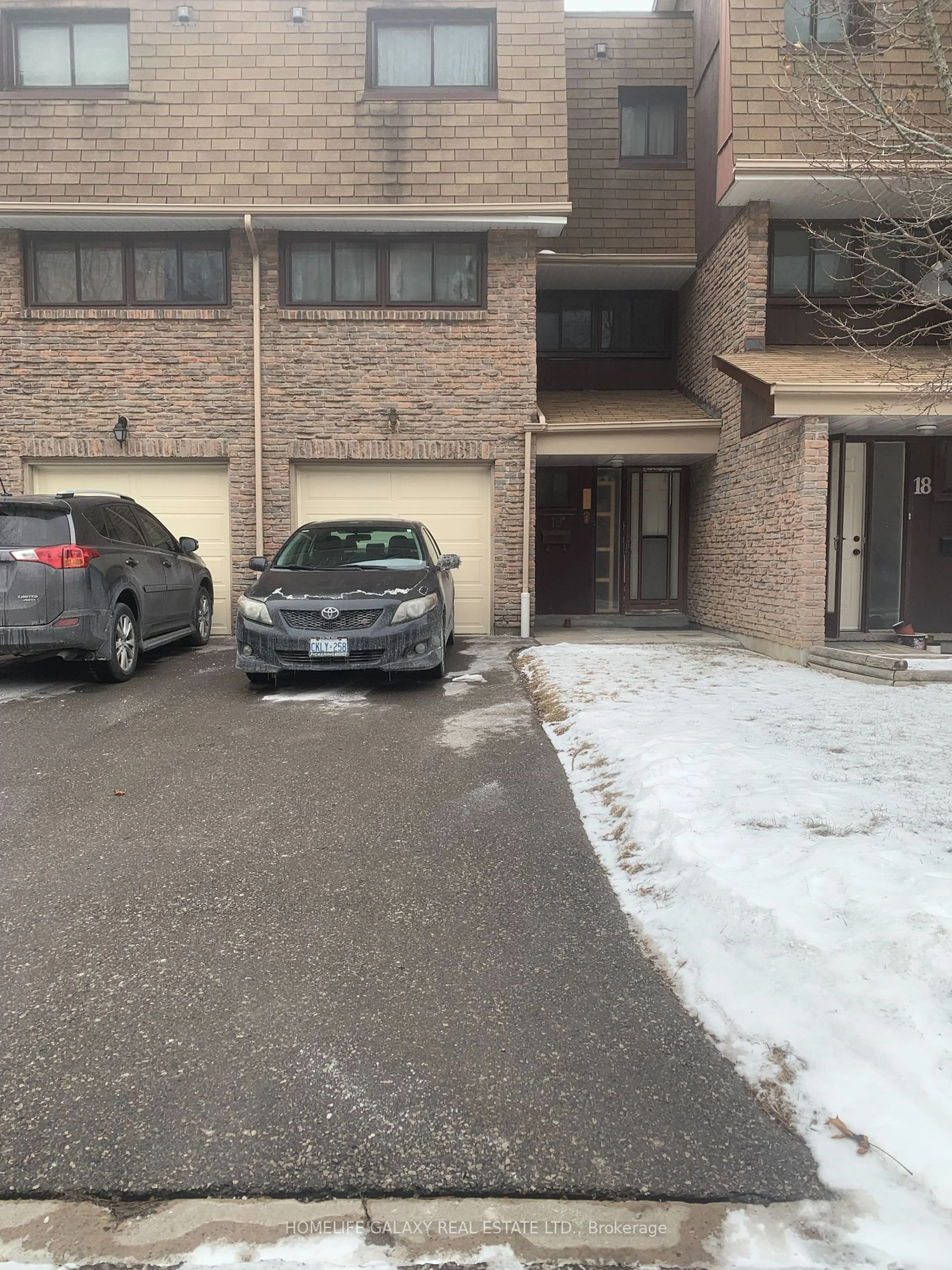 Parking for 1958 Rosefield Rd #19, Pickering Ontario L1V 3A9