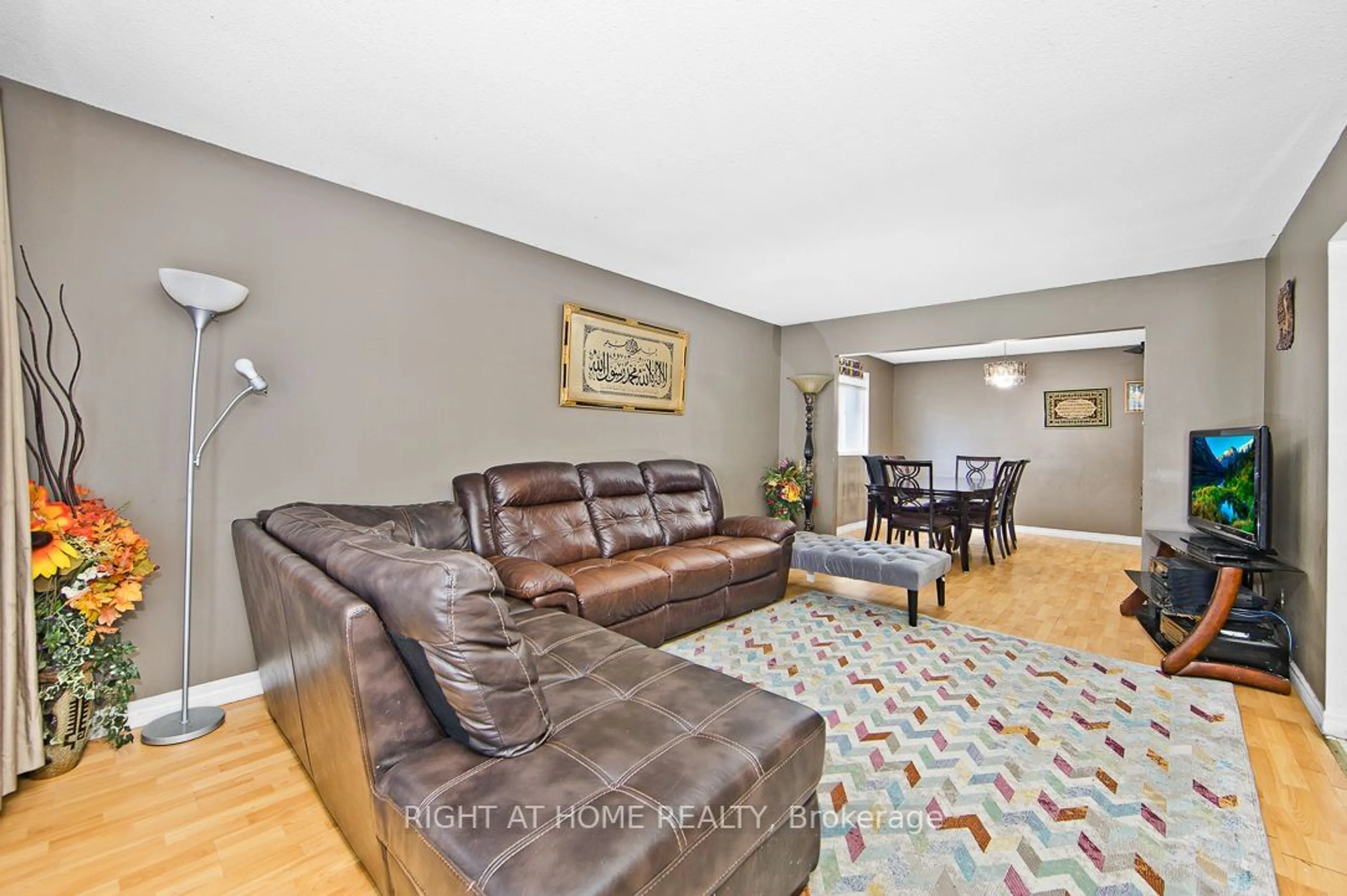 Living room with furniture, unknown for 1870 Rosefield Rd, Pickering Ontario L1V 3H6