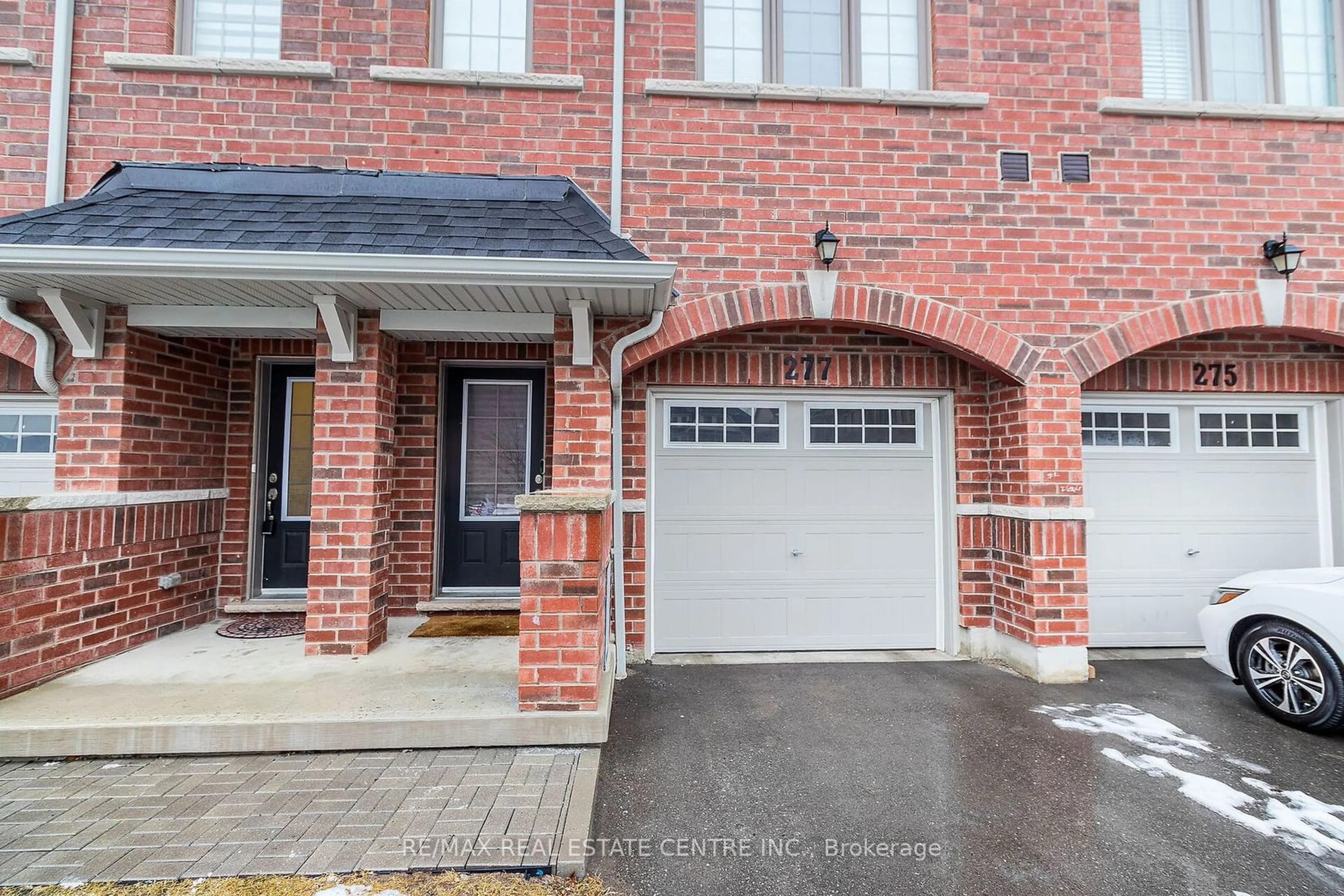 Home with brick exterior material, street for 277 Danzatore Path #77, Oshawa Ontario L1L 0P9