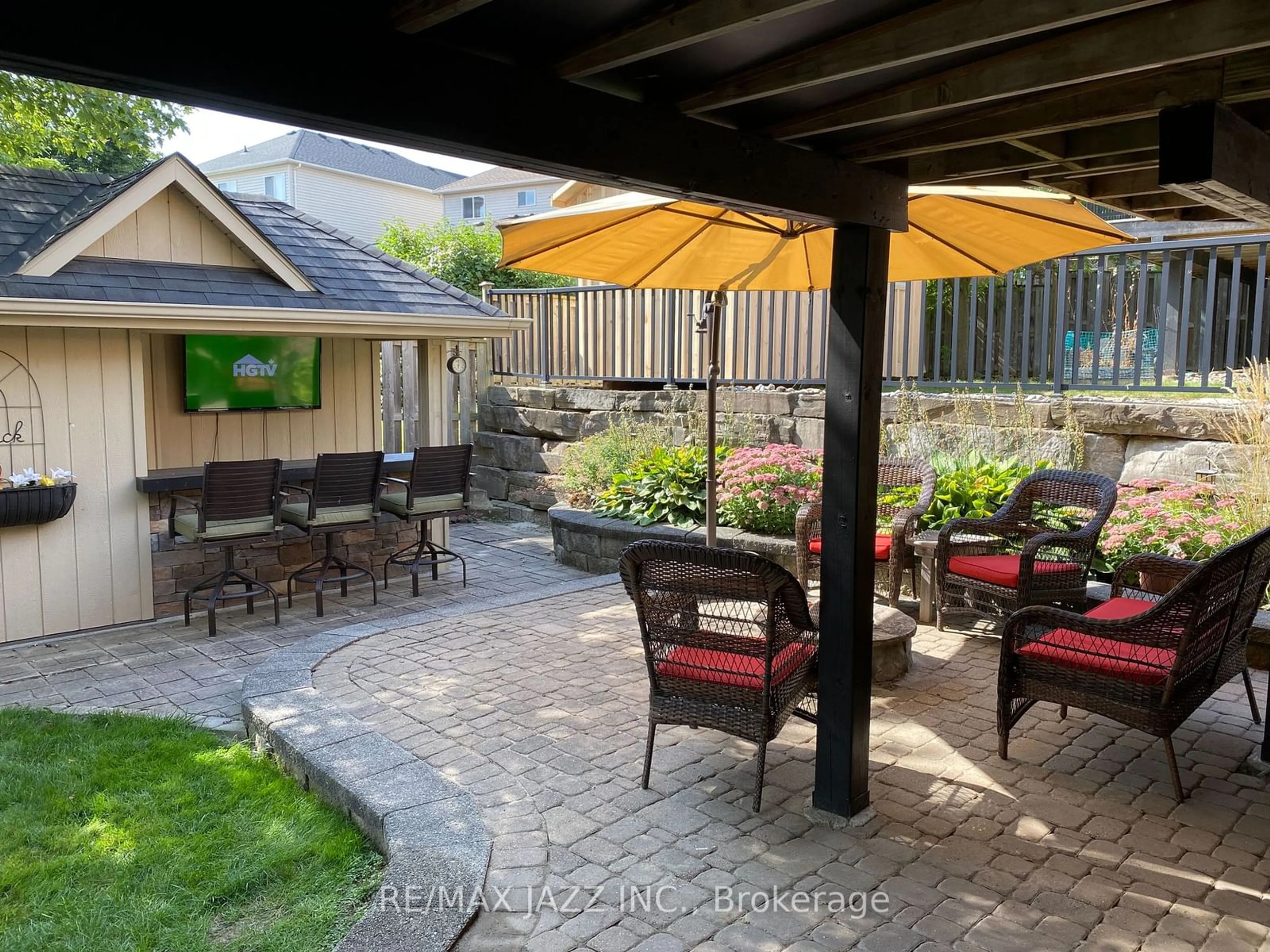 Patio, street for 59 Anders Dr, Scugog Ontario L9L 1T7