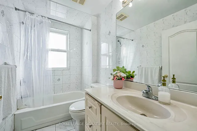 Additional property image - 151 Broadview Ave