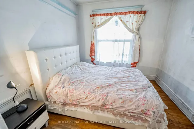 Additional property image - 151 Broadview Ave