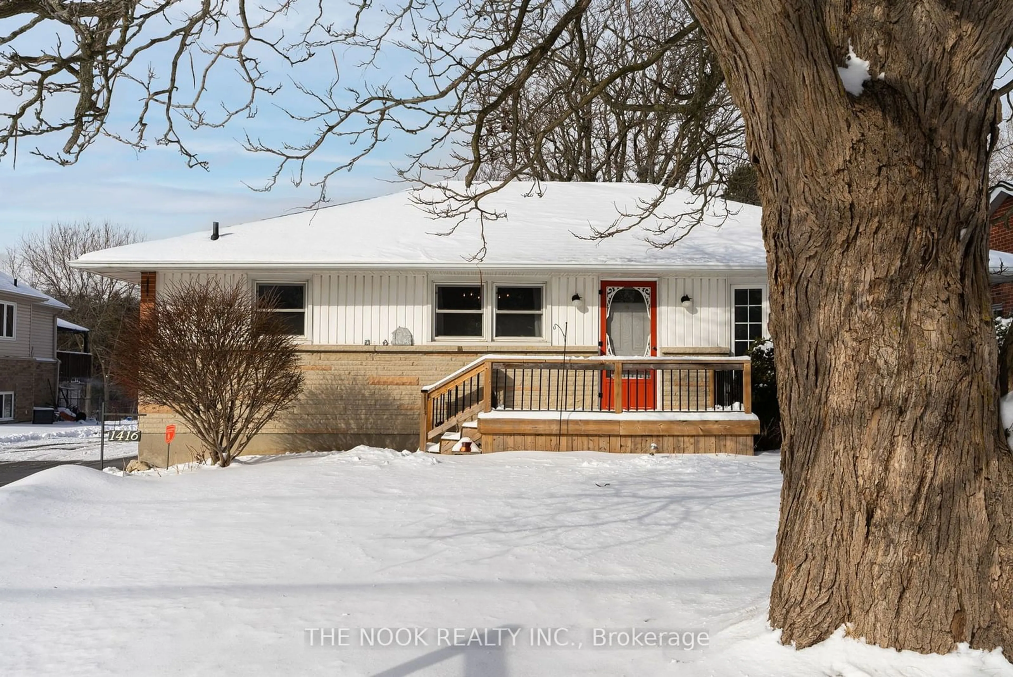 Home with vinyl exterior material, street for 1416 Nash Rd, Clarington Ontario L1E 2K1