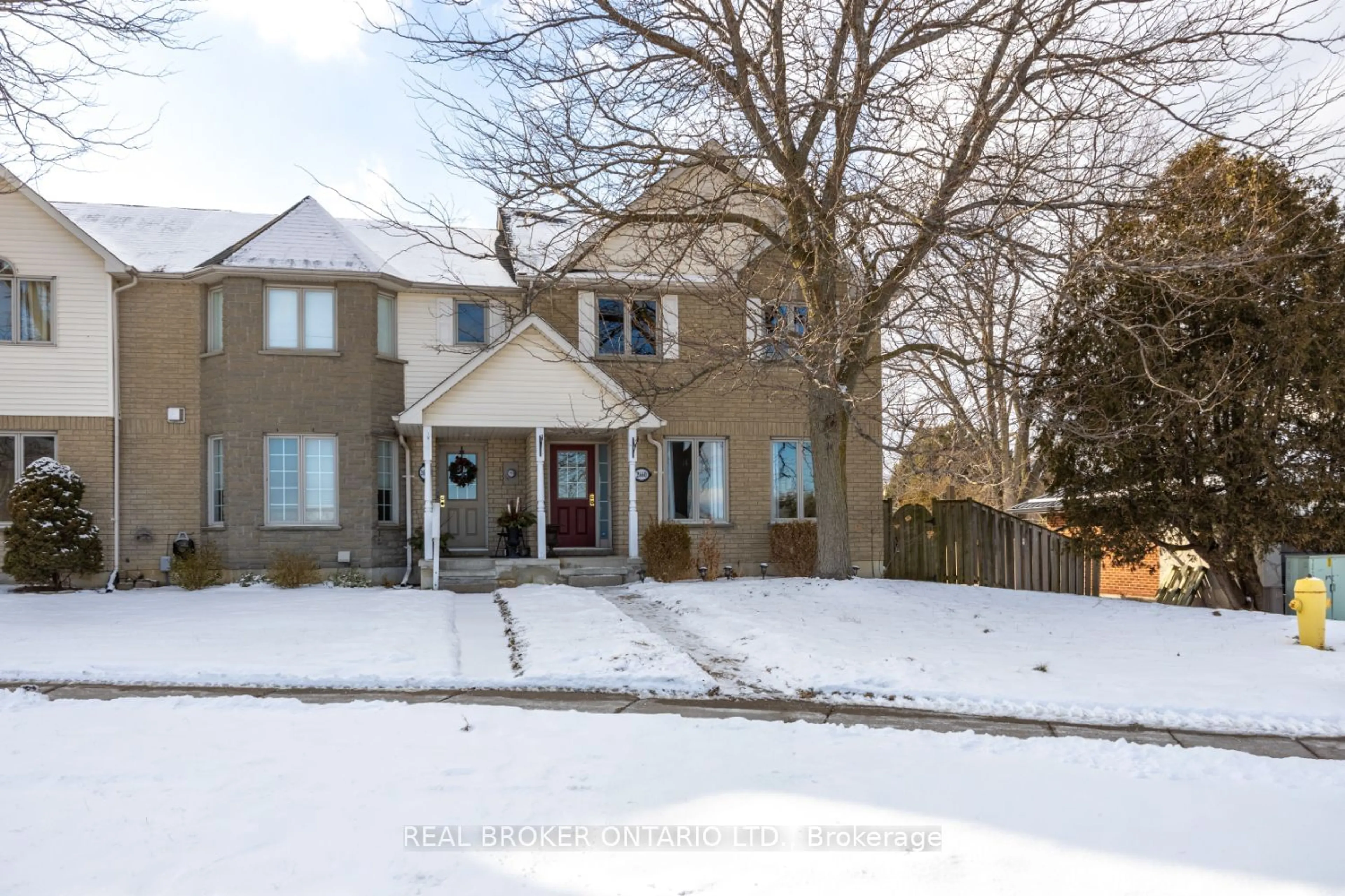 A pic from outside/outdoor area/front of a property/back of a property/a pic from drone, street for 2660 Courtice Rd, Clarington Ontario L1E 2M7