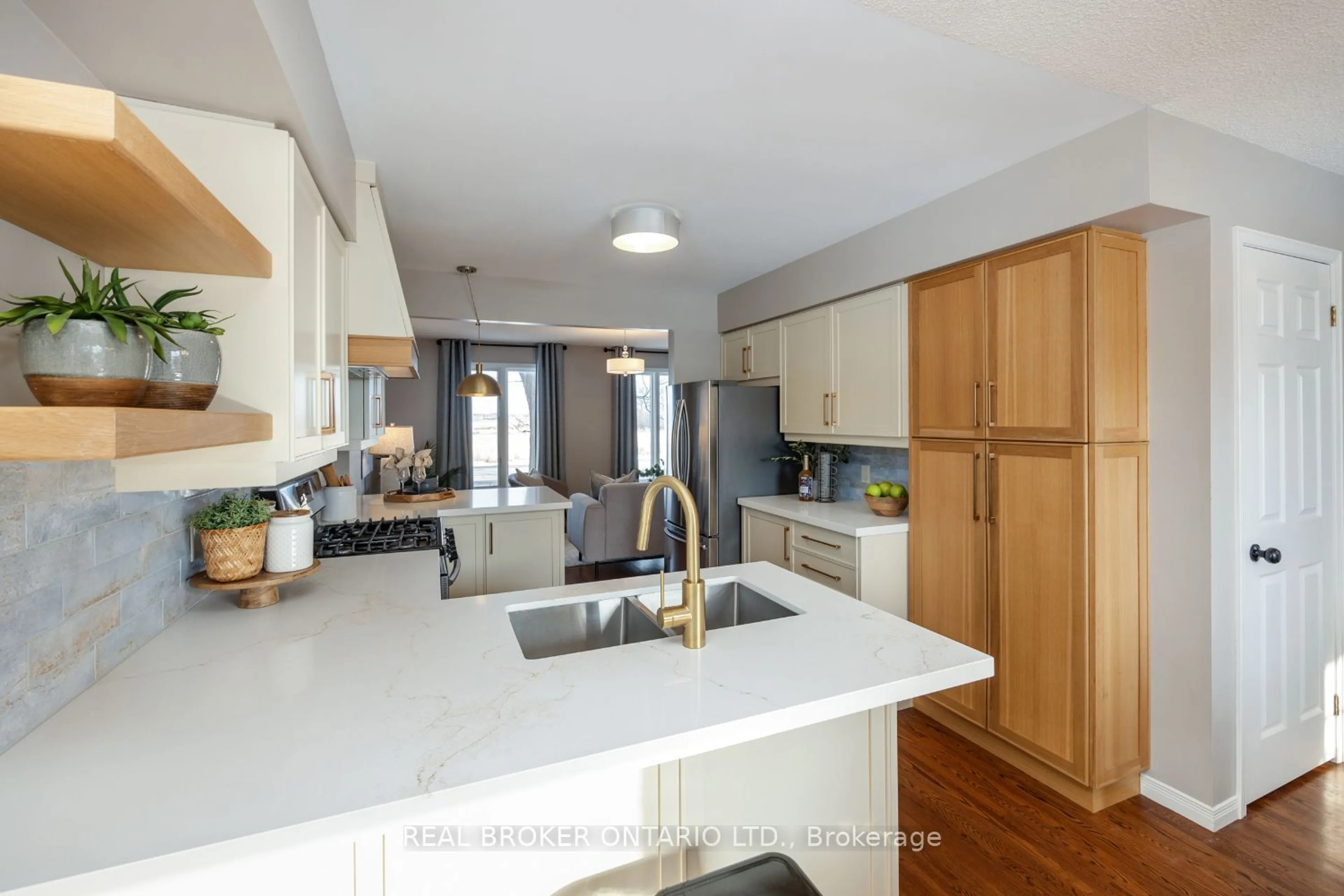 Open concept kitchen, unknown for 2660 Courtice Rd, Clarington Ontario L1E 2M7