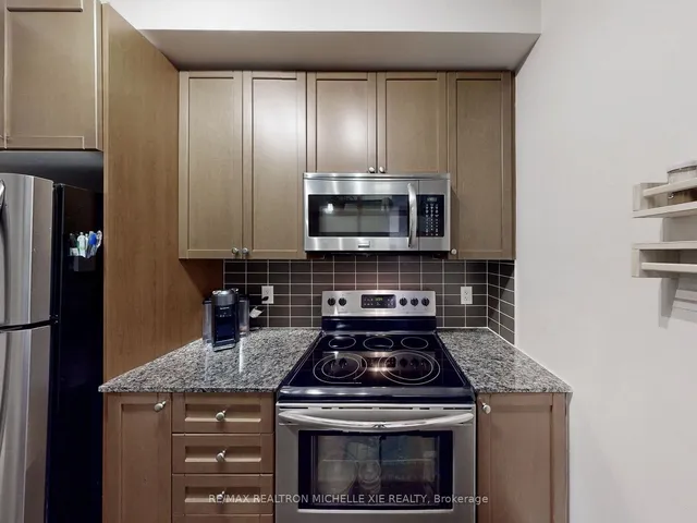 Additional property image - 151 Village Green Sq Unit 106