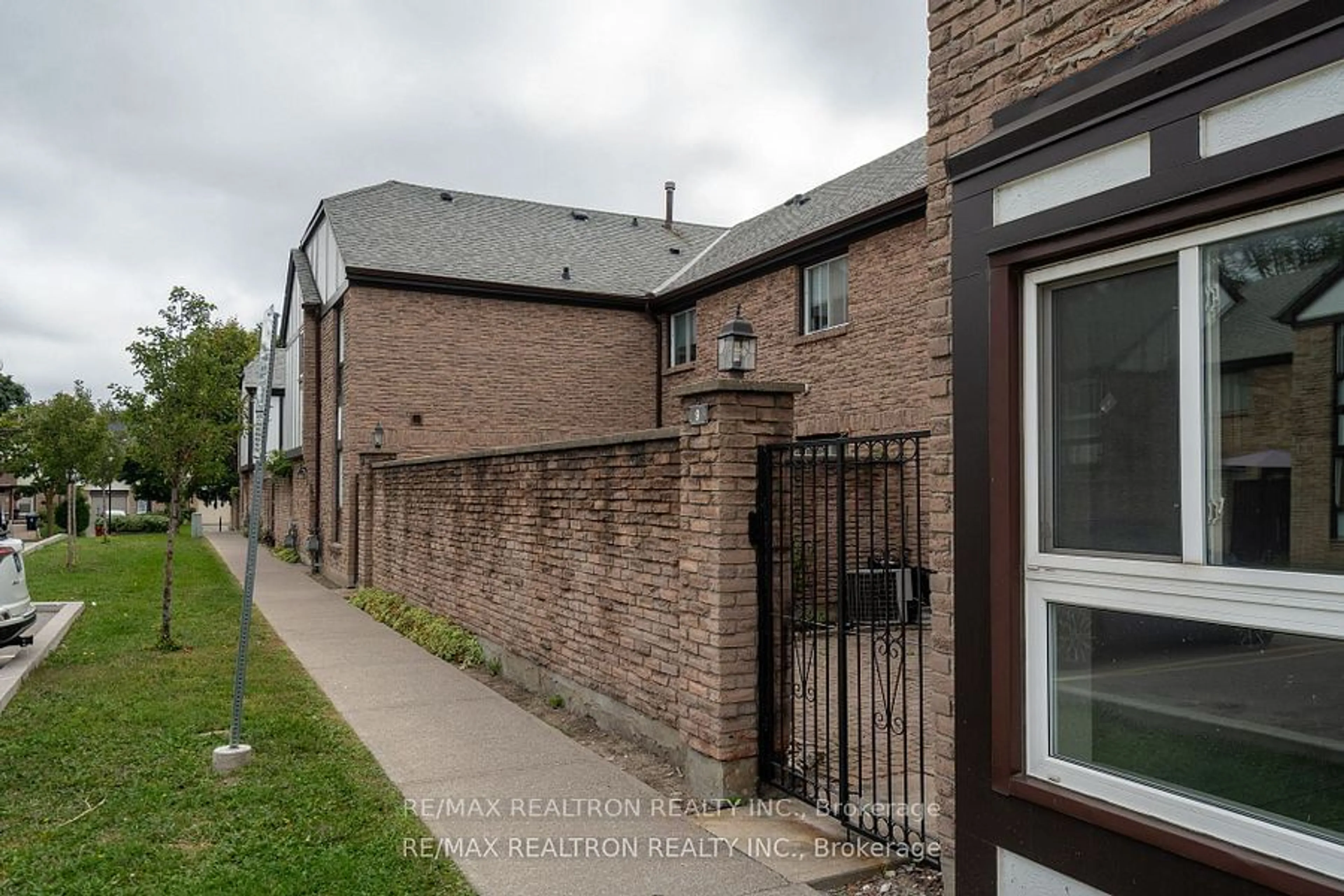 Home with brick exterior material, street for 2 Dailing Gate #9, Toronto Ontario M1B 1Z8