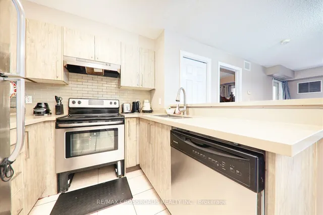 Additional property image - 5235 Finch Ave Unit 315