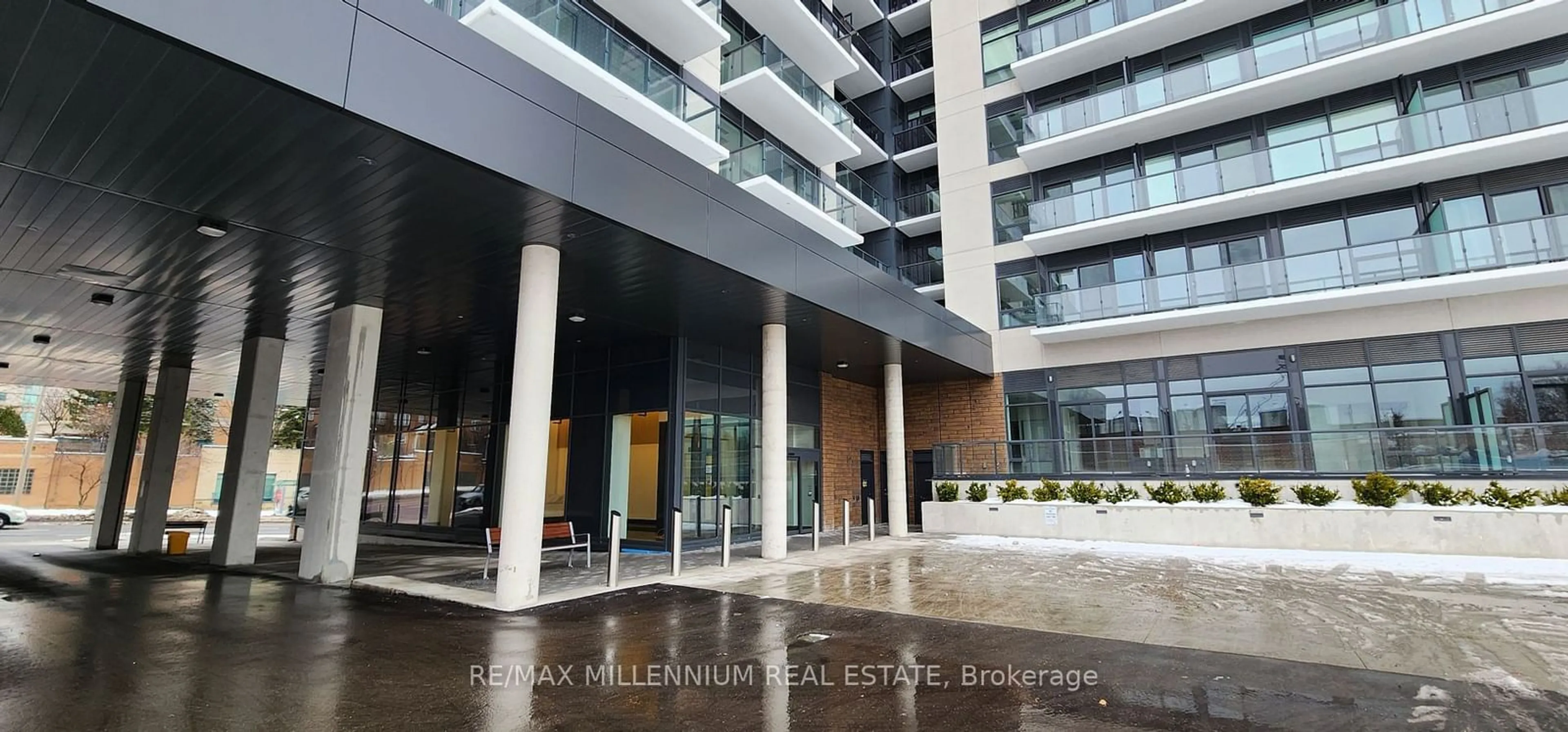 Indoor foyer for 1350 Ellesmere Rd #1216, Toronto Ontario M1P 5A5