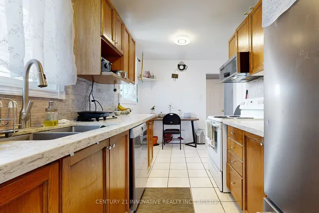 Additional property image - 18 Lowry Sq