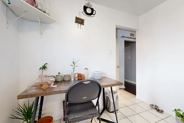Additional property image - 18 Lowry Sq