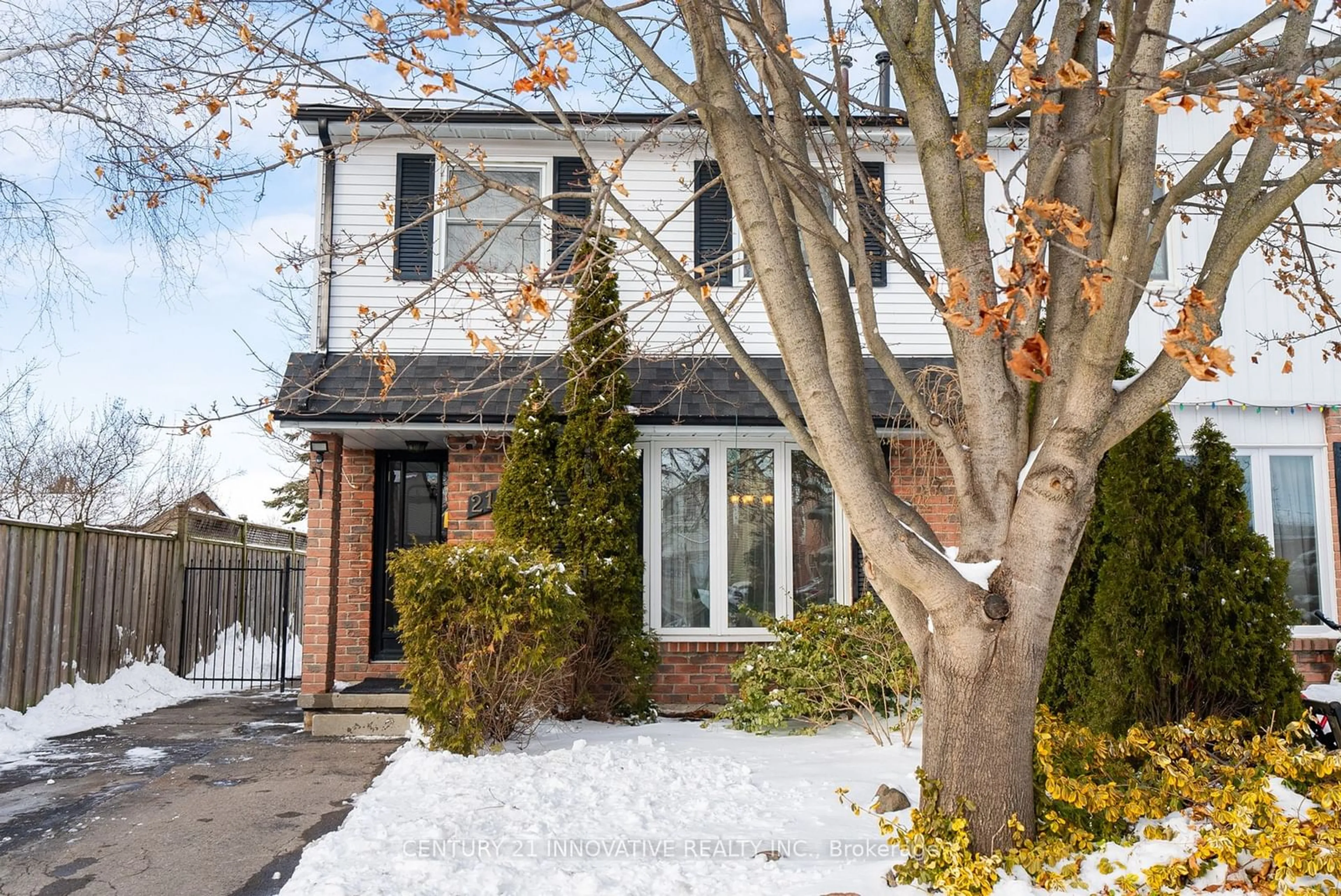 Home with brick exterior material, street for 212 Castlebar Cres, Oshawa Ontario L1J 7B4