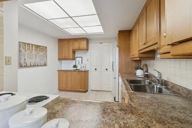 Additional property image - 2350 Bridletowne Circ Unit 1911