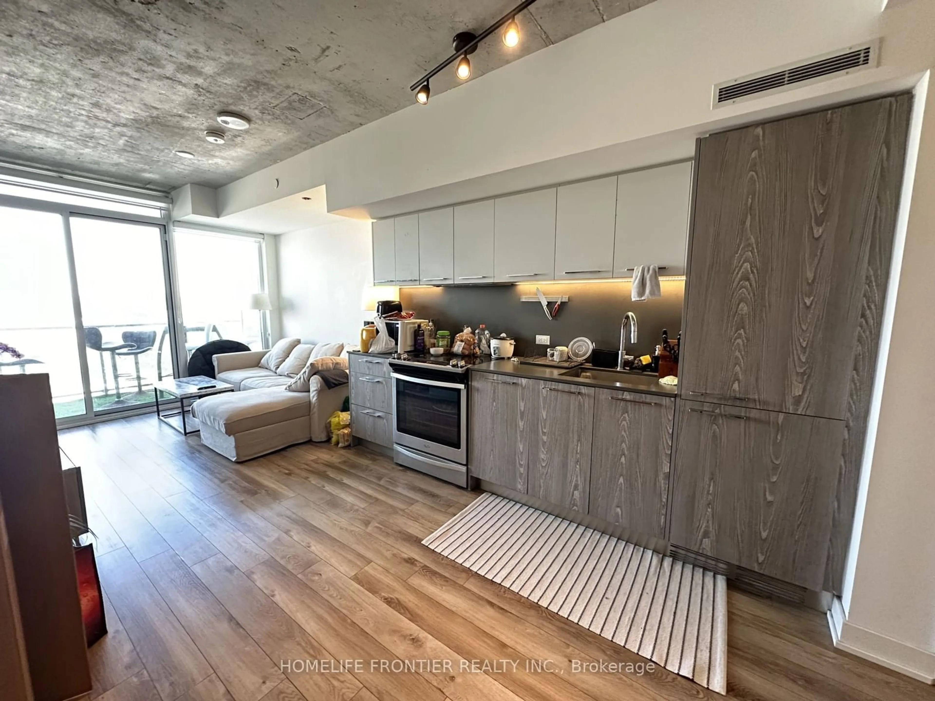 Open concept kitchen, unknown for 30 Baseball Pl #1022, Toronto Ontario M4M 0E8