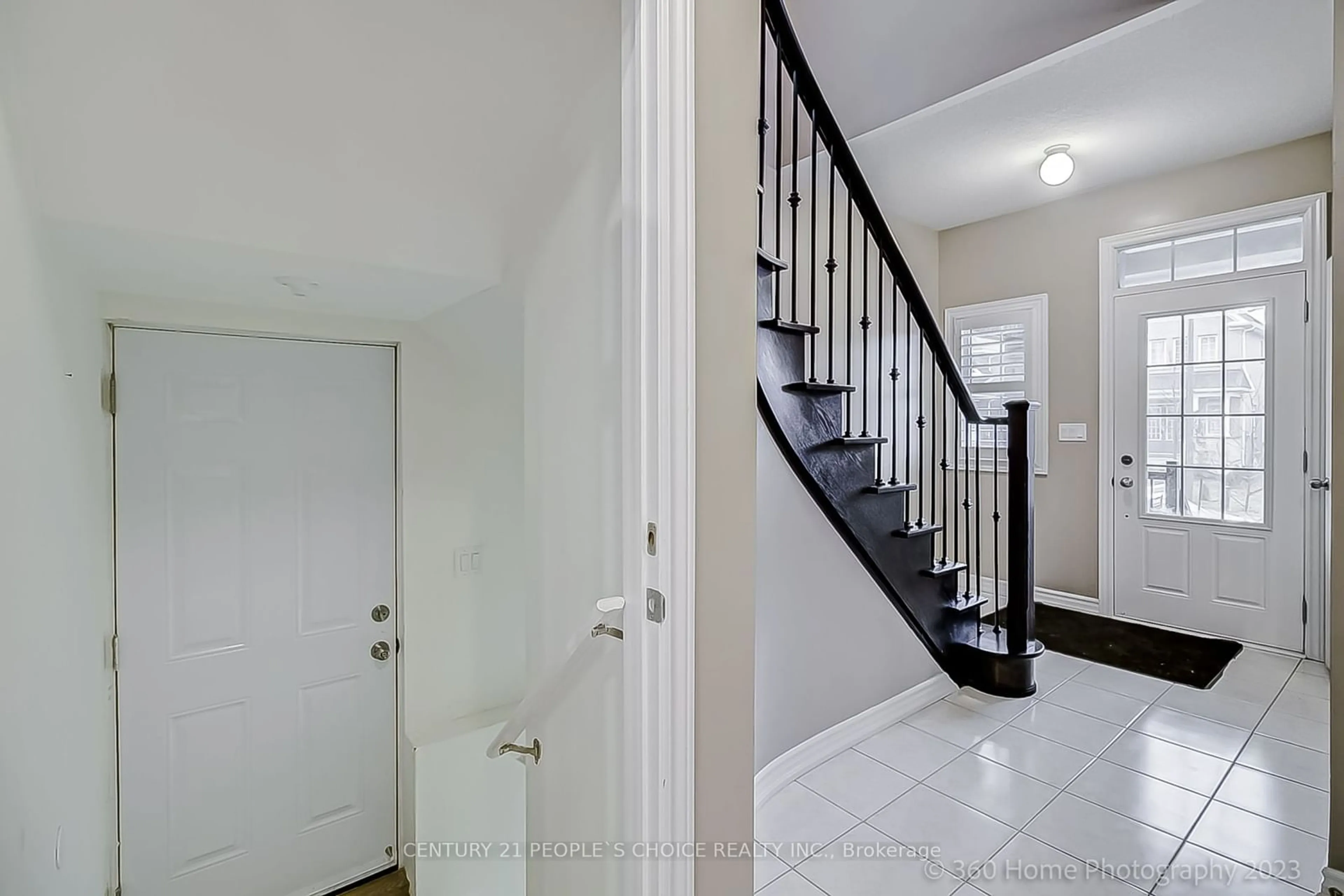 Indoor entryway for 1247 Graham Clapp Ave, Oshawa Ontario L1K 0Y2