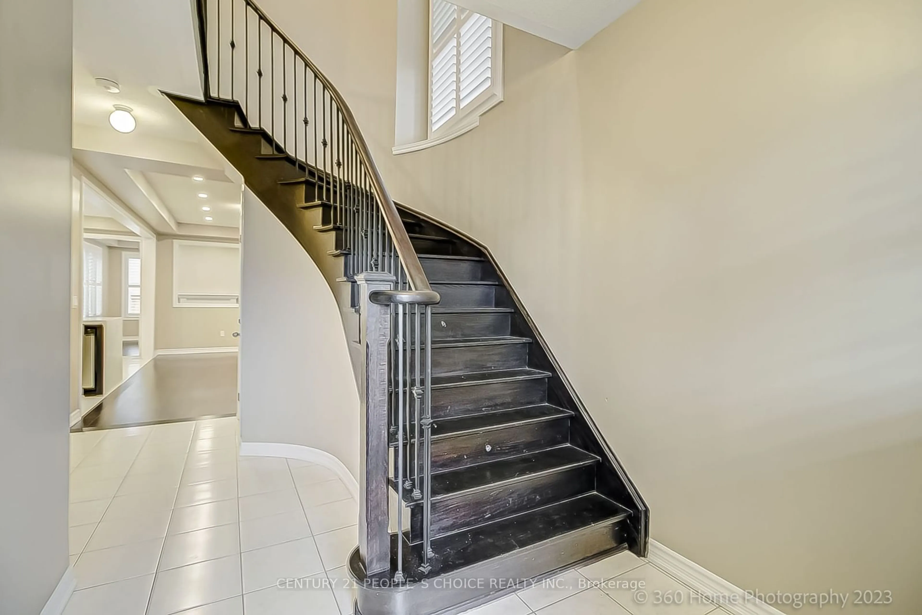 Stairs for 1247 Graham Clapp Ave, Oshawa Ontario L1K 0Y2