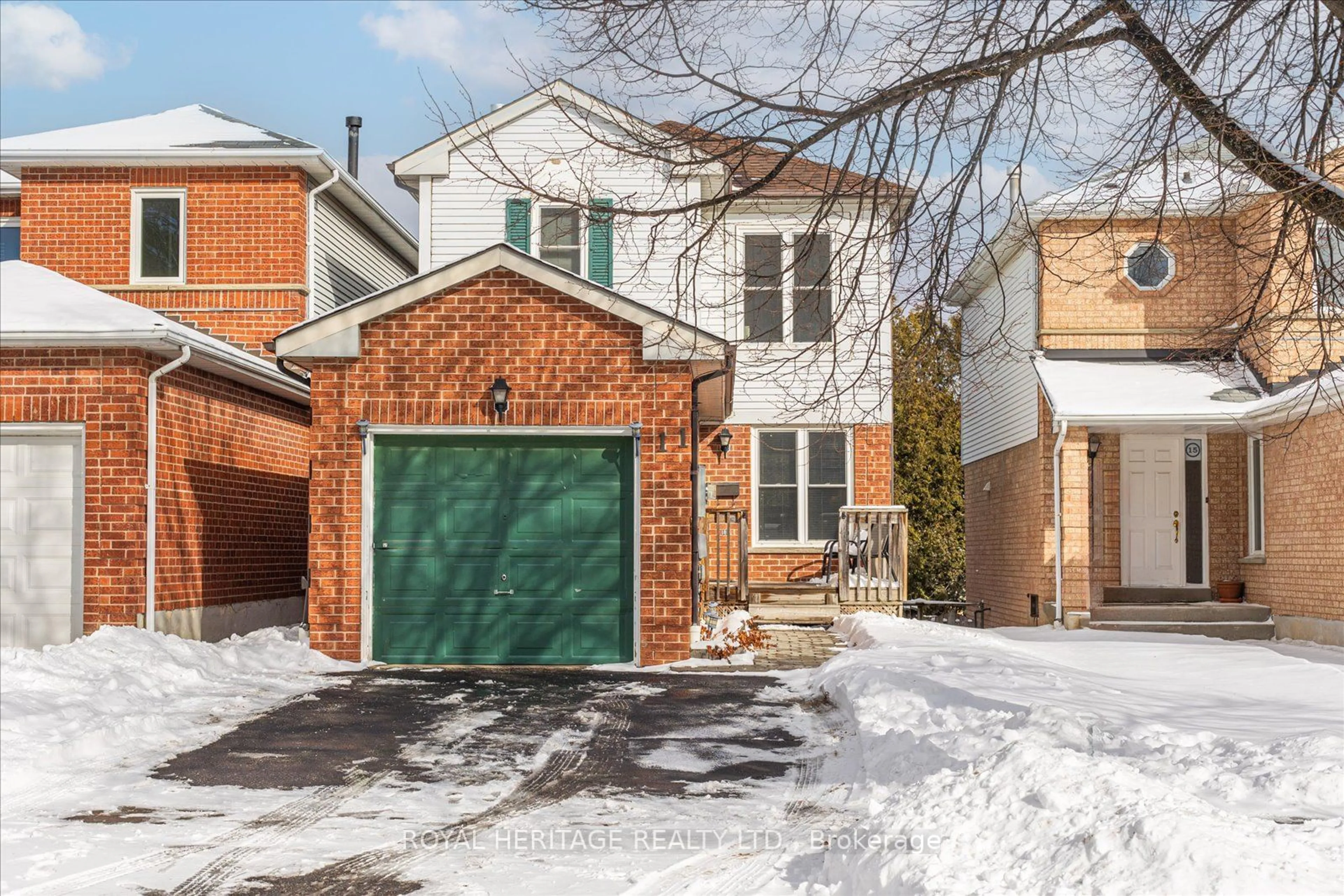 Home with brick exterior material, street for 11 Teddington Cres, Whitby Ontario L1R 1S4