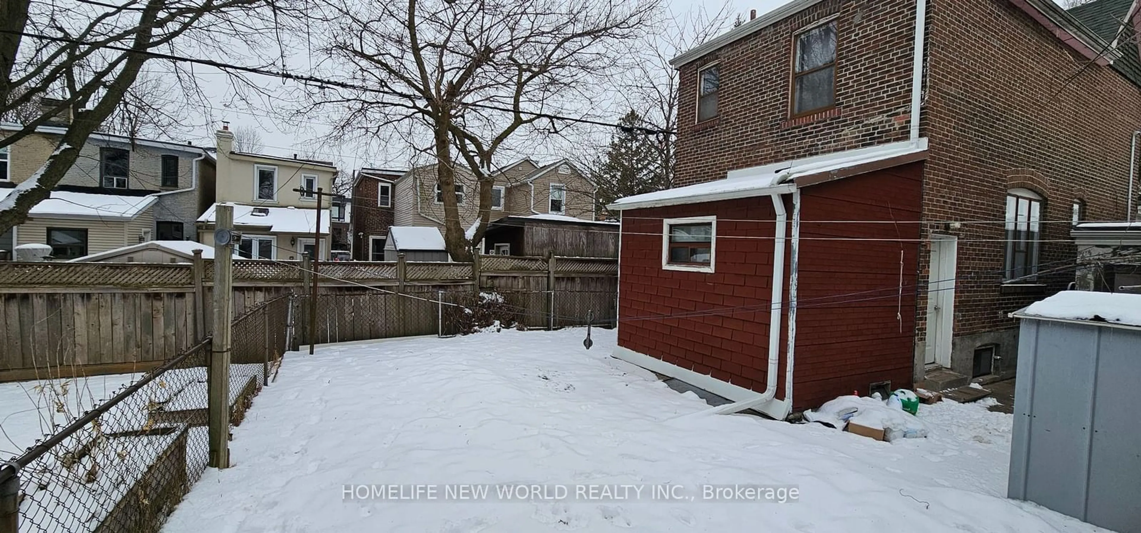 Unknown for 853 Sammon Ave, Toronto Ontario M4C 2E9