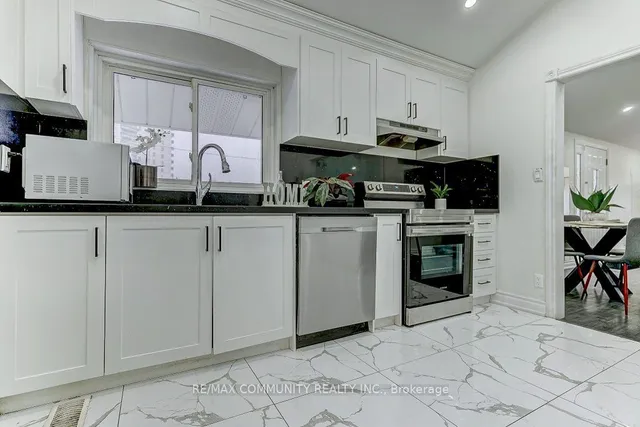 Additional property image - 2 Ladysbridge Dr