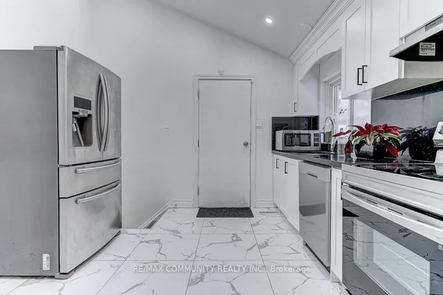 Additional property image - 2 Ladysbridge Dr