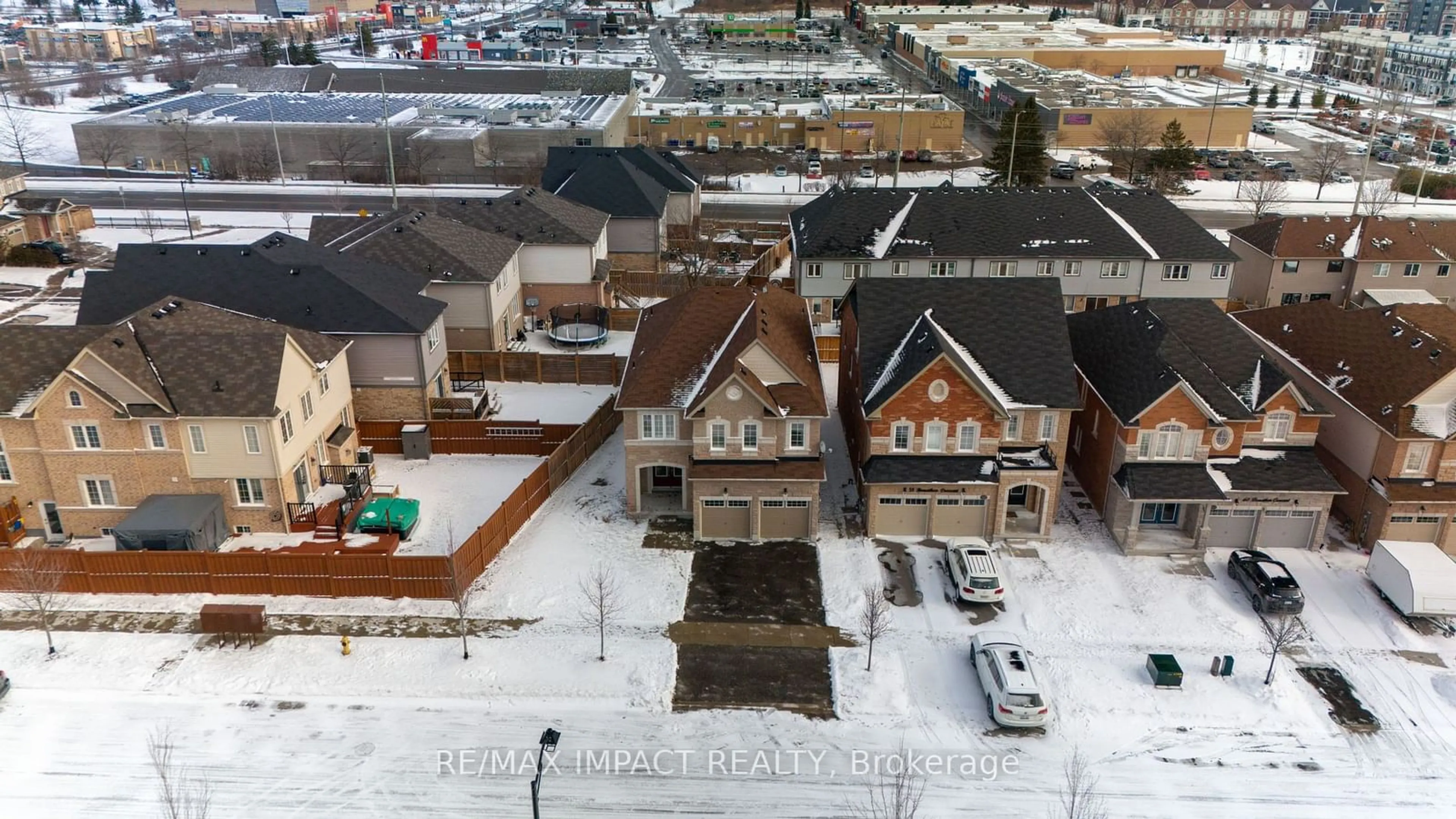 A pic from outside/outdoor area/front of a property/back of a property/a pic from drone, city buildings view from balcony for 56 Bonathon Cres, Clarington Ontario L1C 5B9