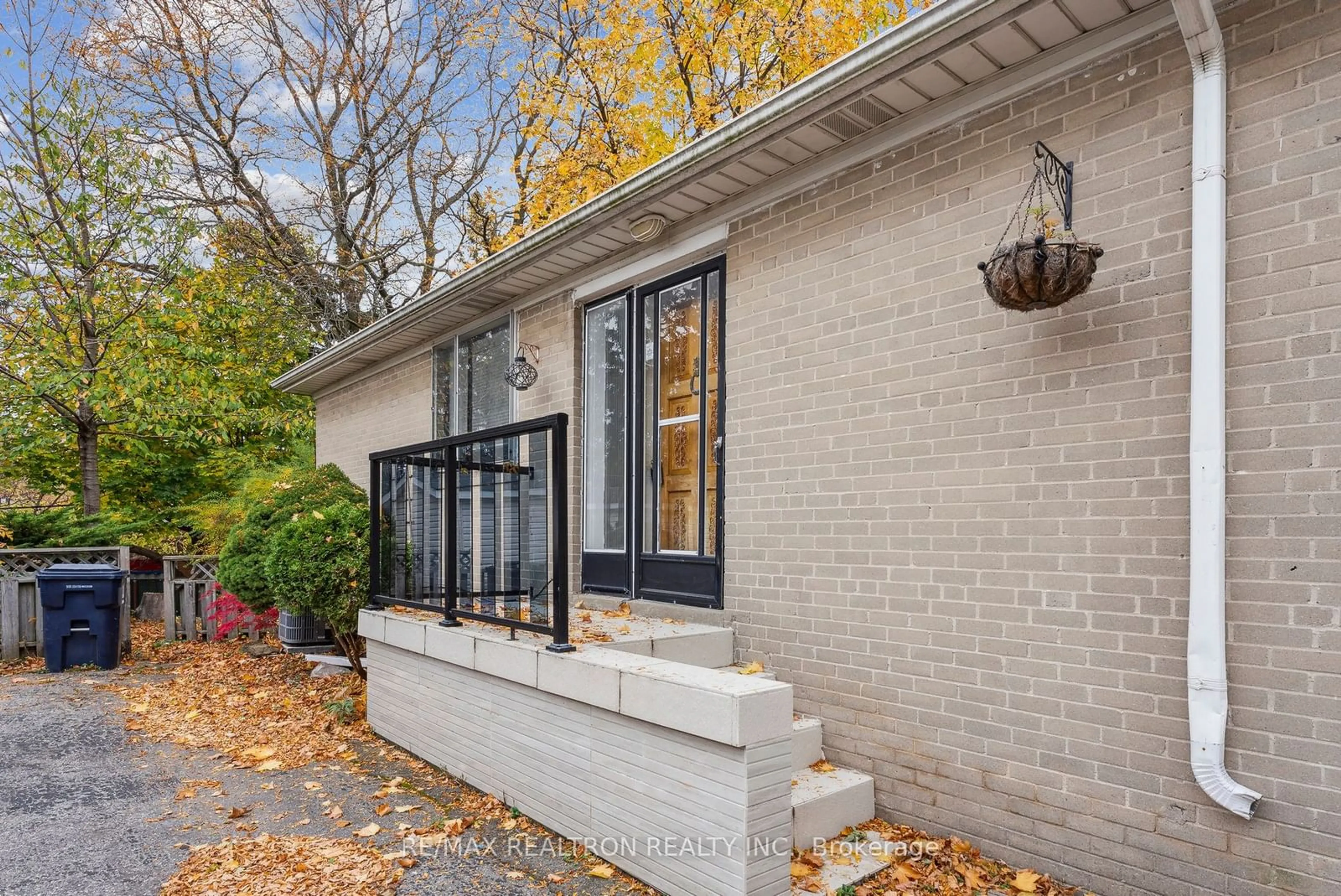 Home with brick exterior material, street for 139 Pandora Circ, Toronto Ontario M1H 1V8