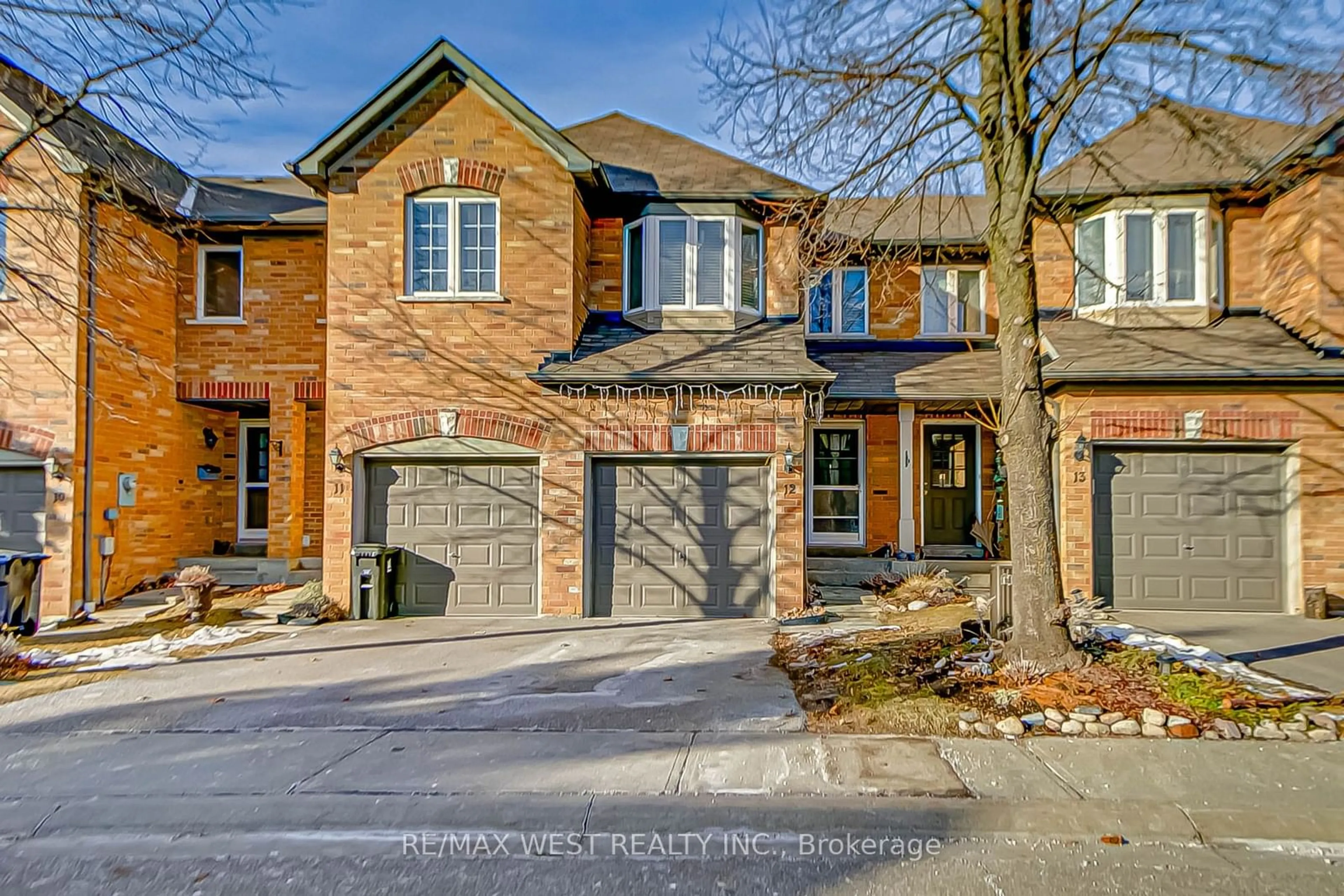 Home with brick exterior material, street for 6400 Lawrence Ave #12, Toronto Ontario M1C 5C6