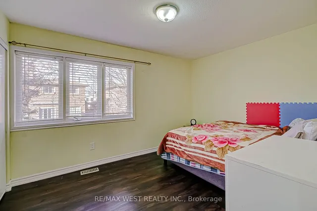 Additional property image - 6400 Lawrence Ave Unit 12