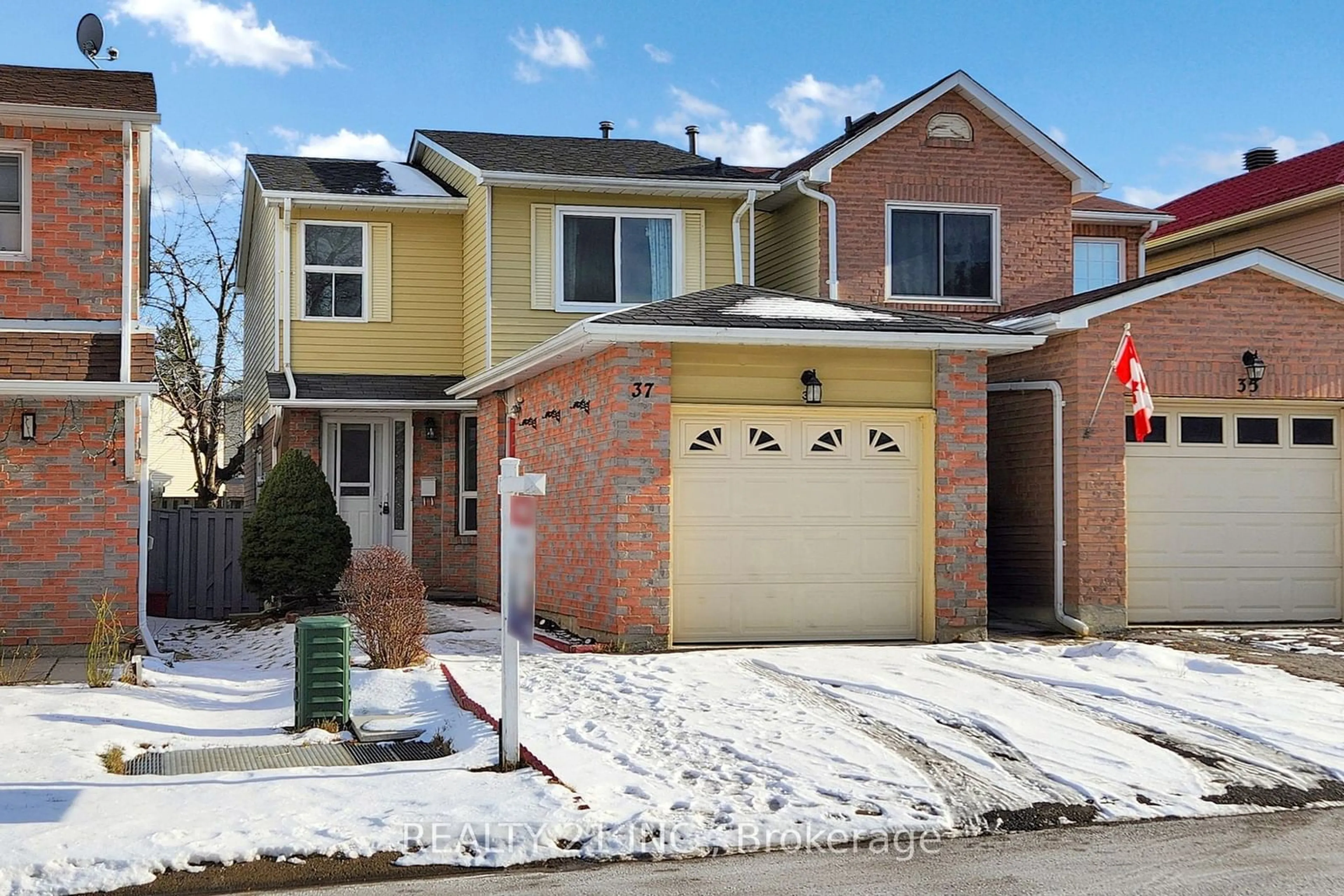 Home with brick exterior material, street for 37 Frontier Ptwy Way, Toronto Ontario M1B 4G6