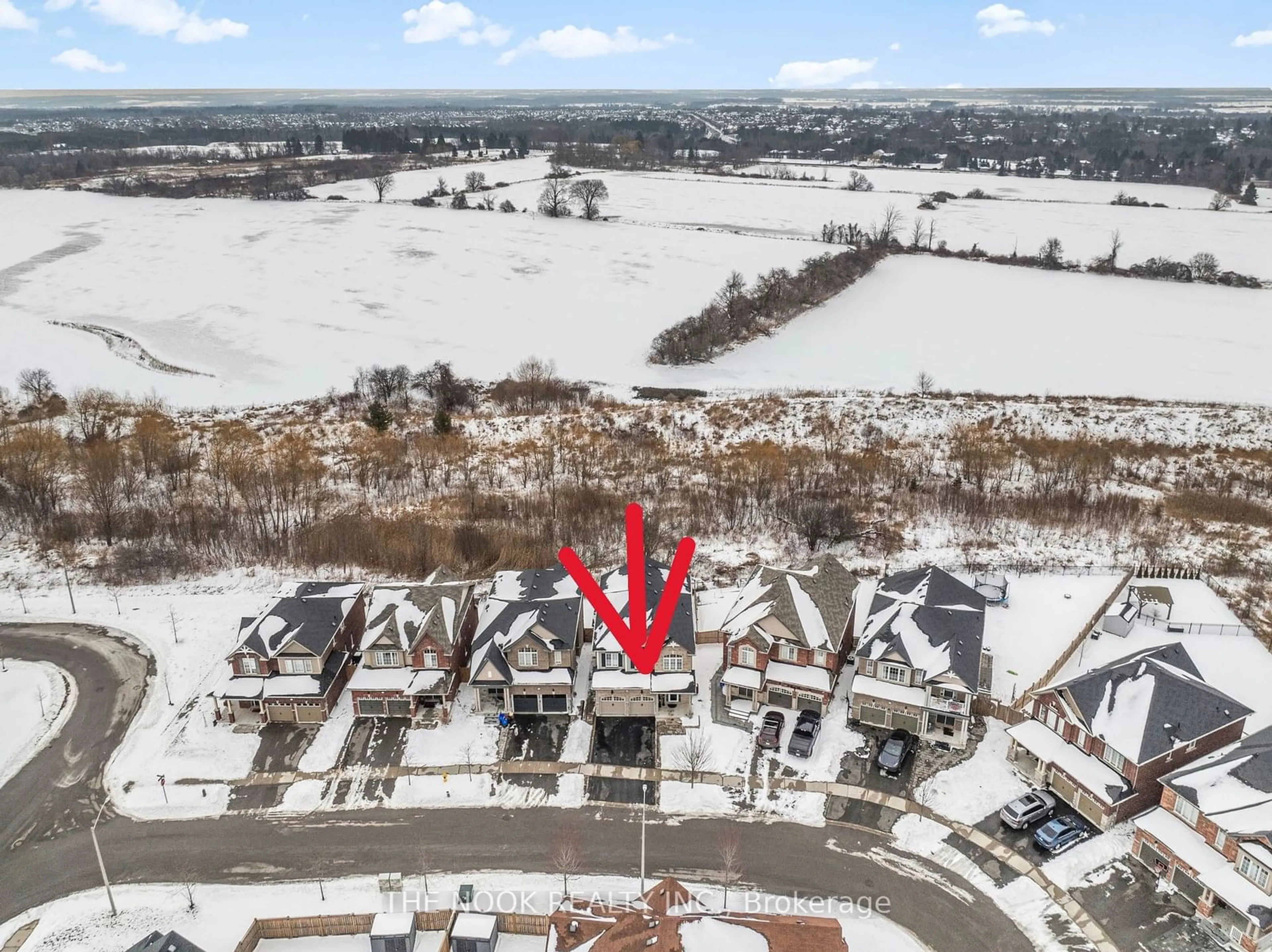 A pic from outside/outdoor area/front of a property/back of a property/a pic from drone, water/lake/river/ocean view for 15 Purdy Pl, Clarington Ontario L1C 0V2