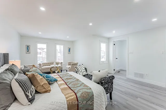 Additional property image - 77 Sandyhook Sq