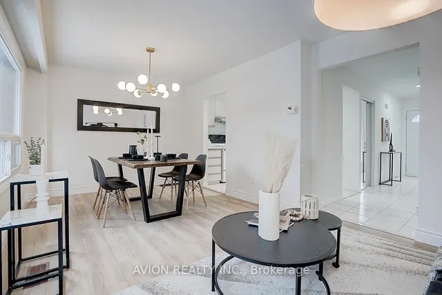 Additional property image - 250 Sprucewood Crt